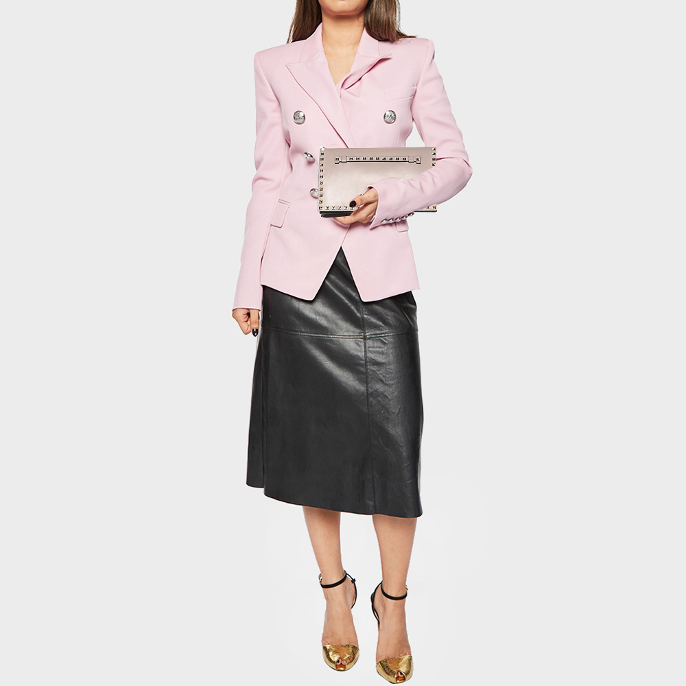 

Valentino Beige Leather Rockstud Clutch