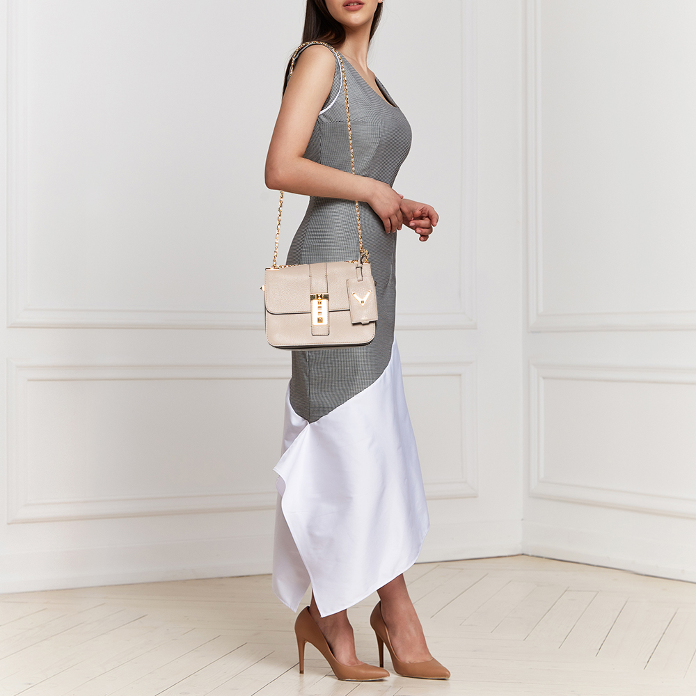 

Valentino Beige Leather B-Rockstud Shoulder Bag