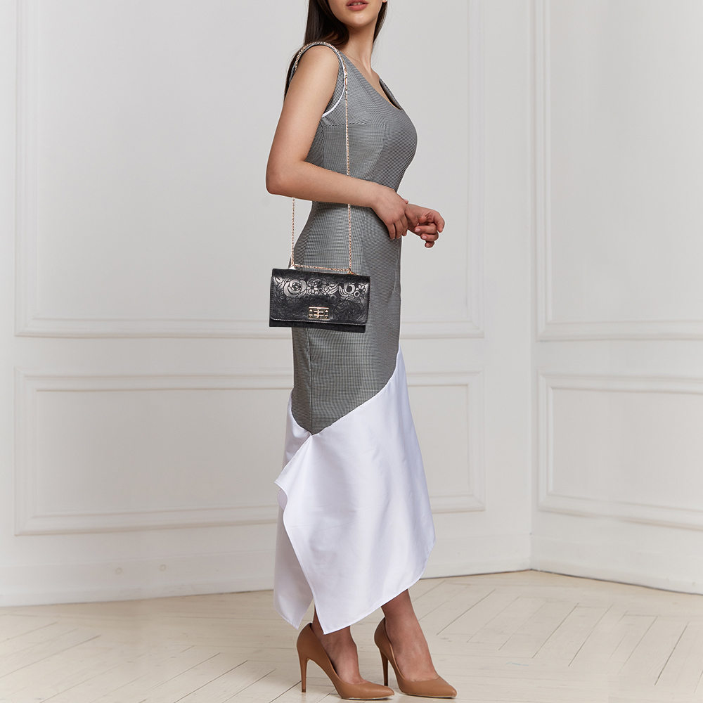 

Valentino Black Lace Cut Leather Girello Chain Shoulder Bag