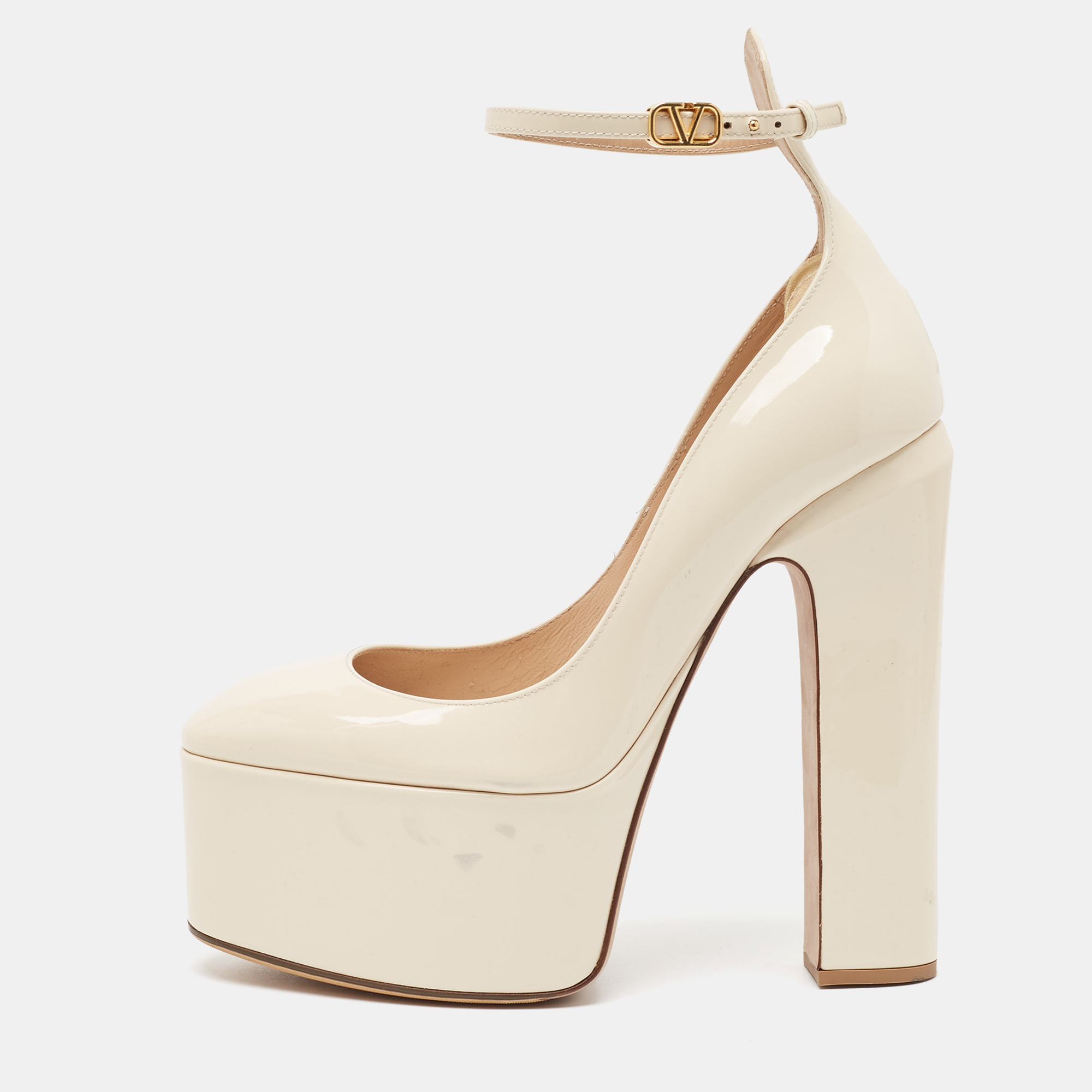 

Valentino Cream Patent Leather Tan-go Pumps Size