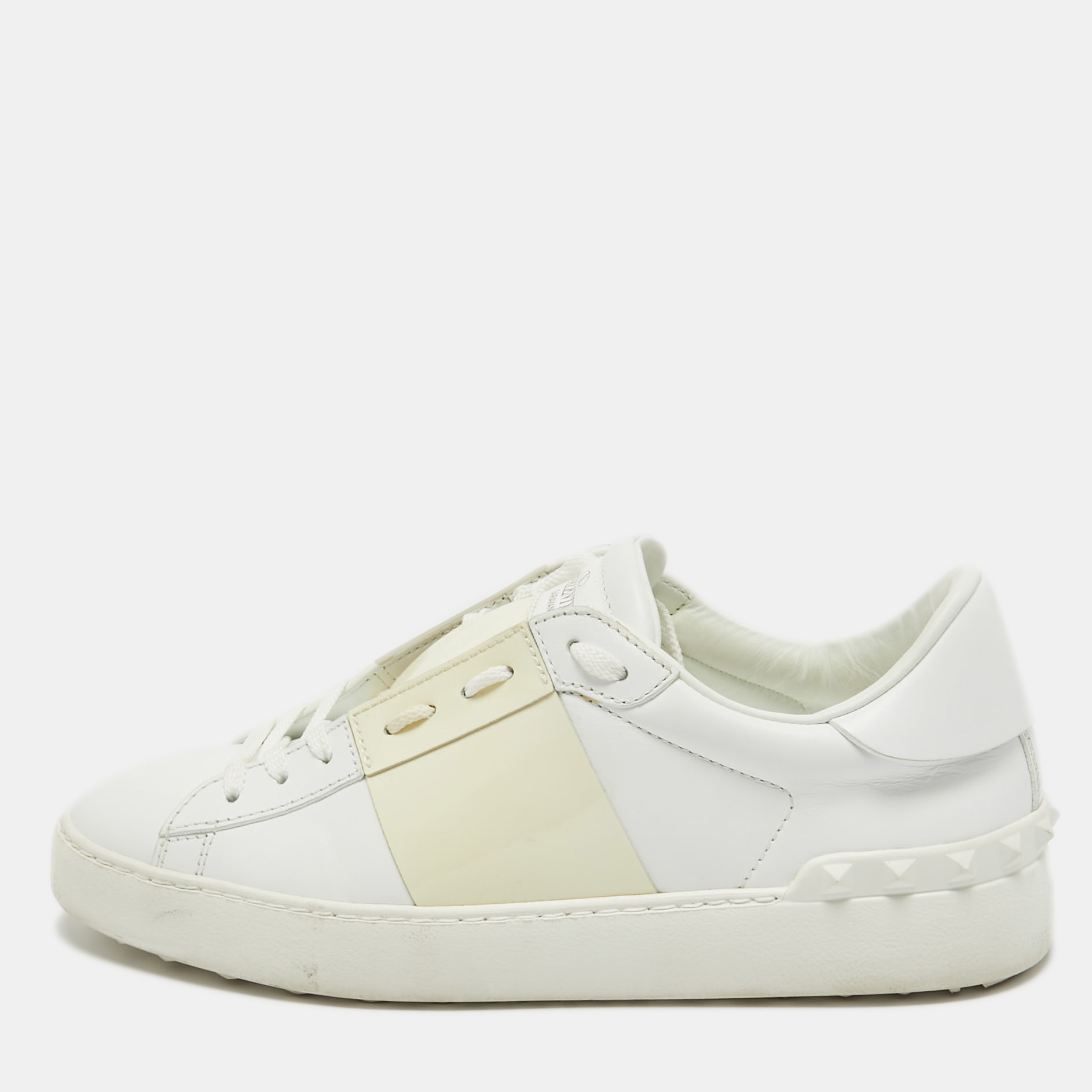 

Valentino White Leather Rockstud Low Top Sneakers