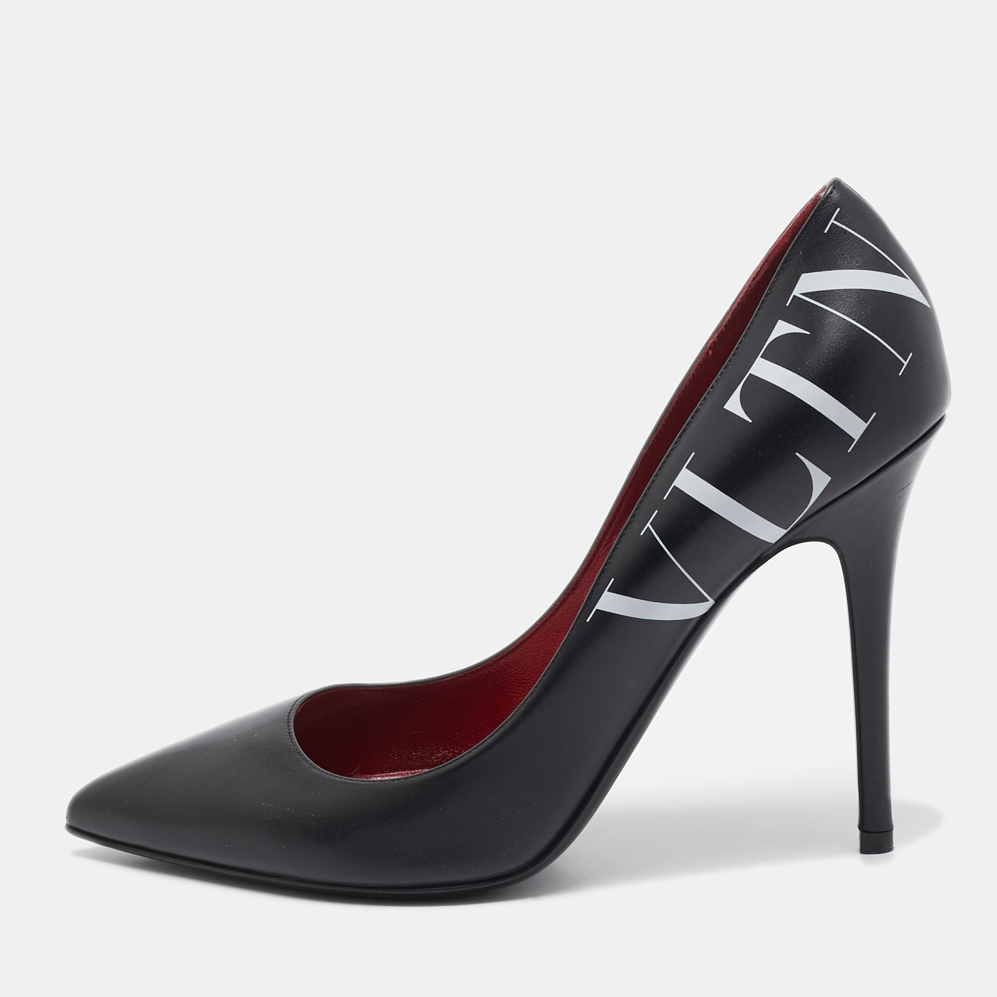 

Valentino Black Leather VLTN Pumps Size