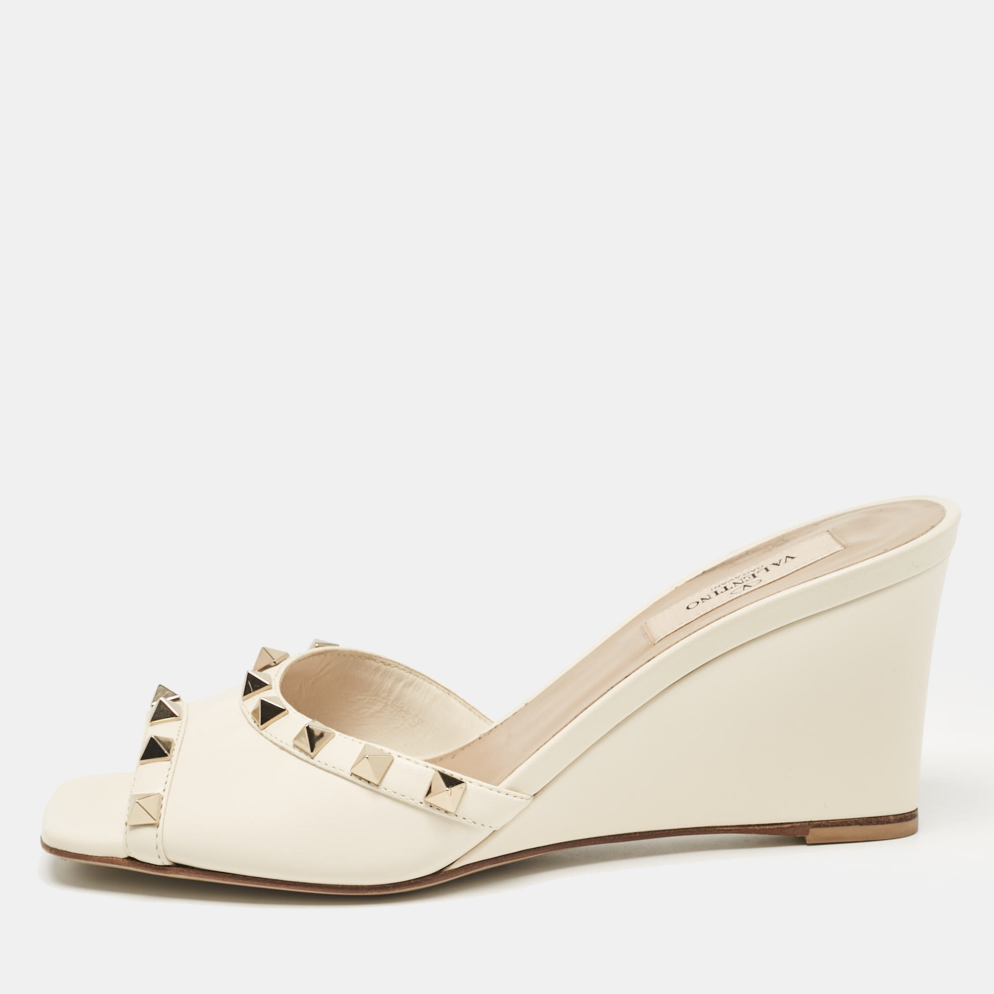 

Valentino Cream Leather Rockstud Wedge Sandals Size