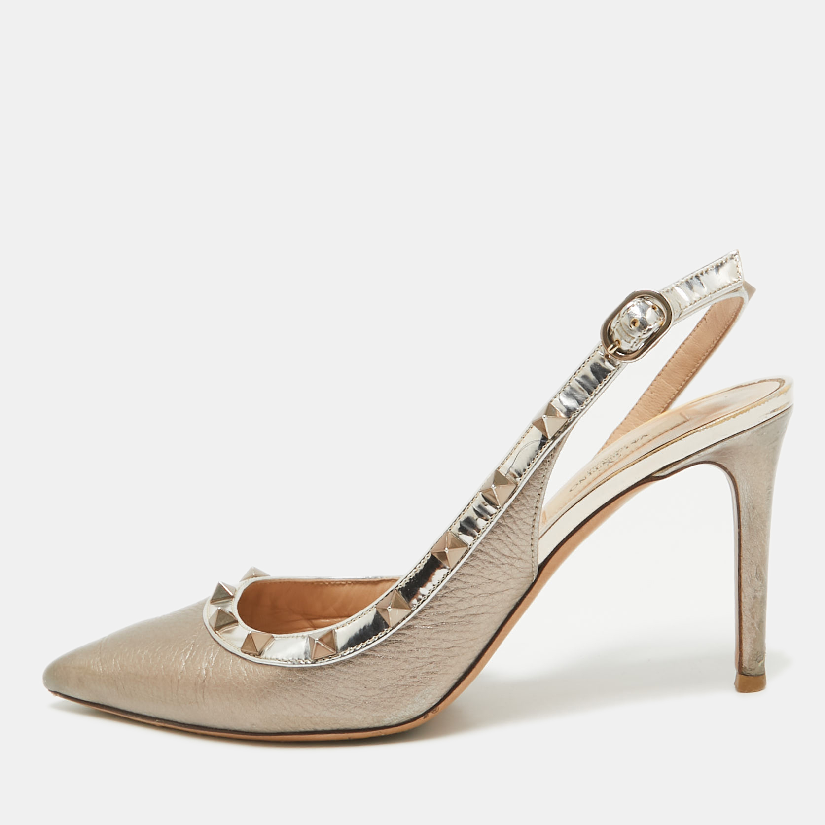 

Valentino Metallic Beige Patent and Leather Rockstud Slingback Pumps Size