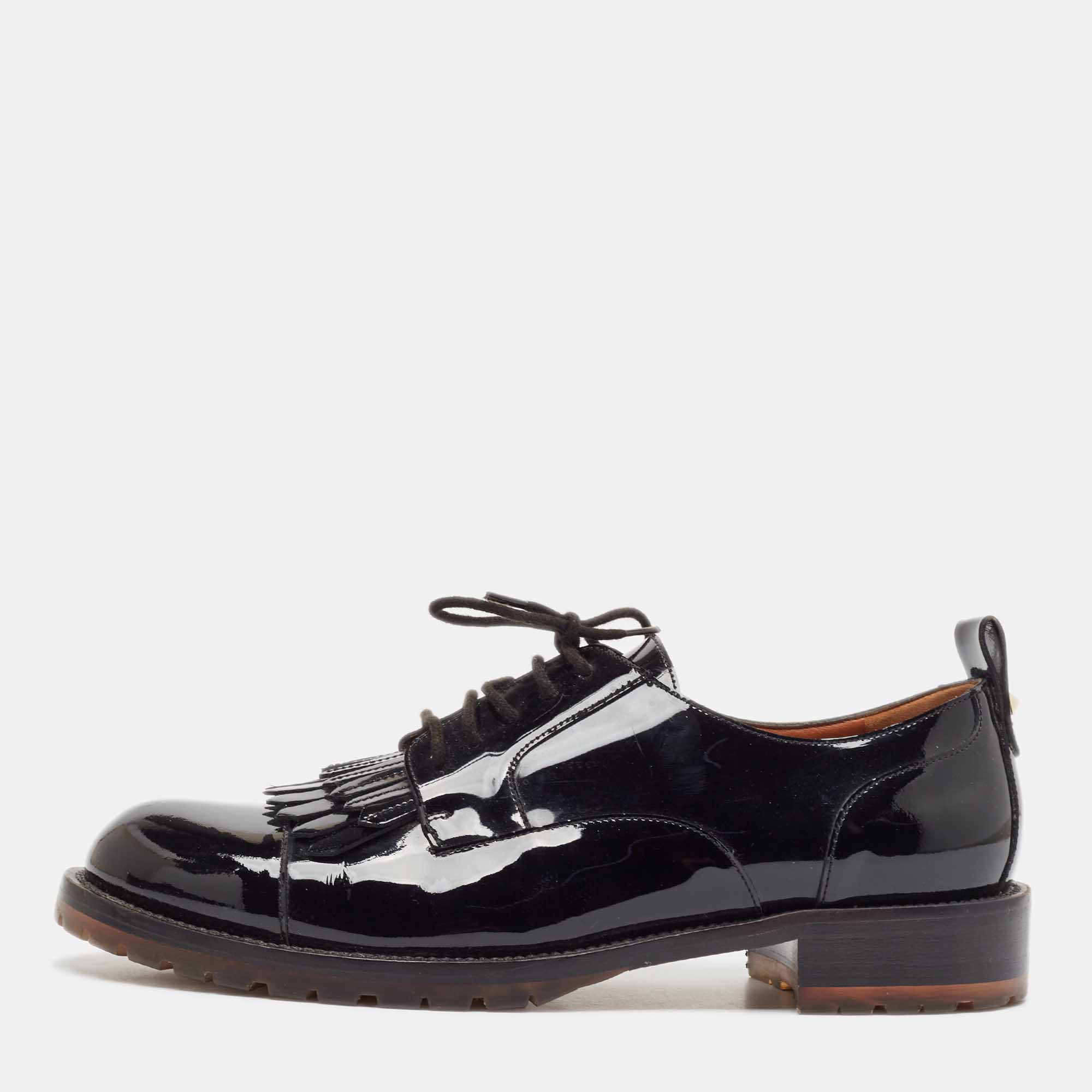 

Valentino Black Patent Leather Fringe Detail Derby Size