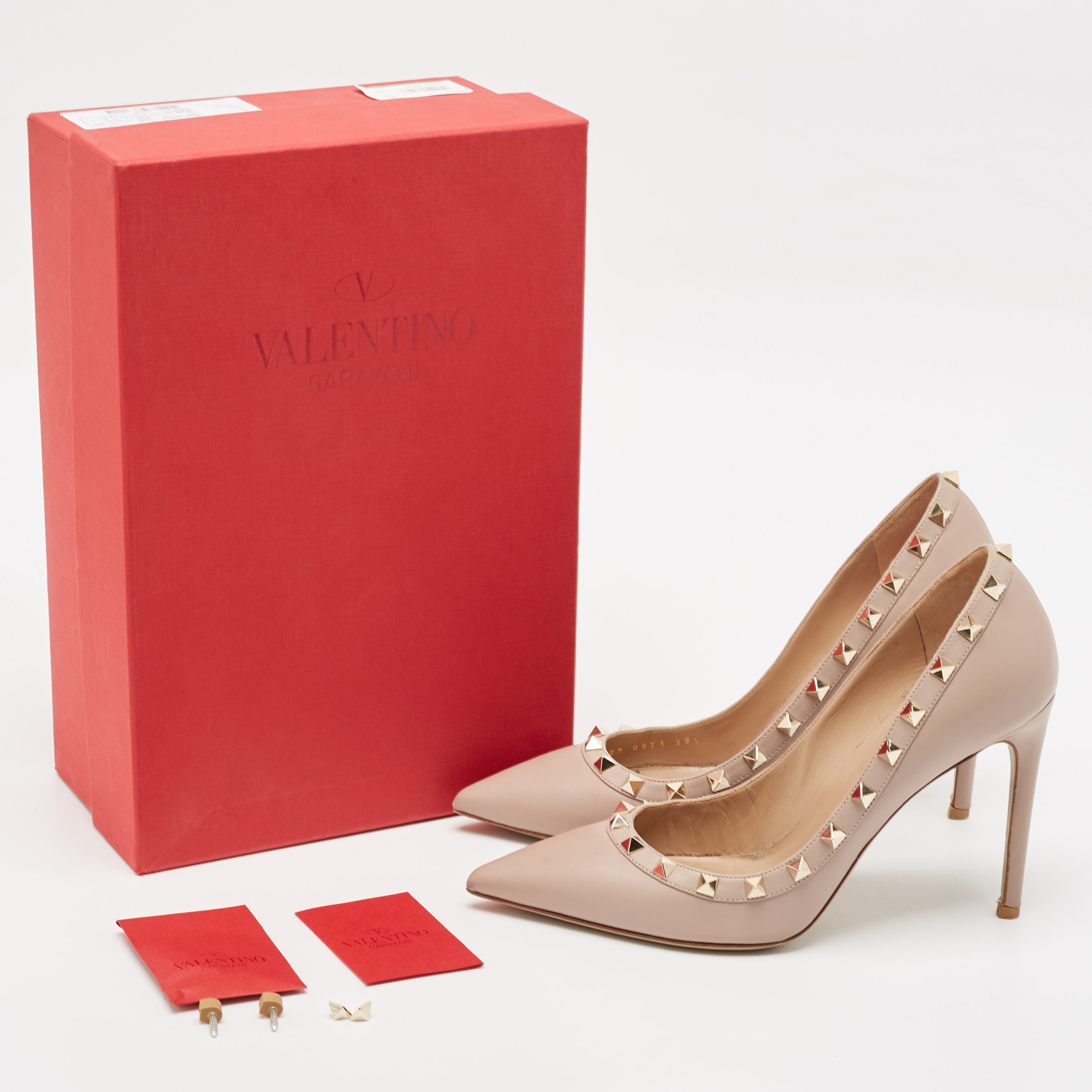 Valentino Poudre Pink Leather Rockstud Pointed Toe Pumps Size 38.5 