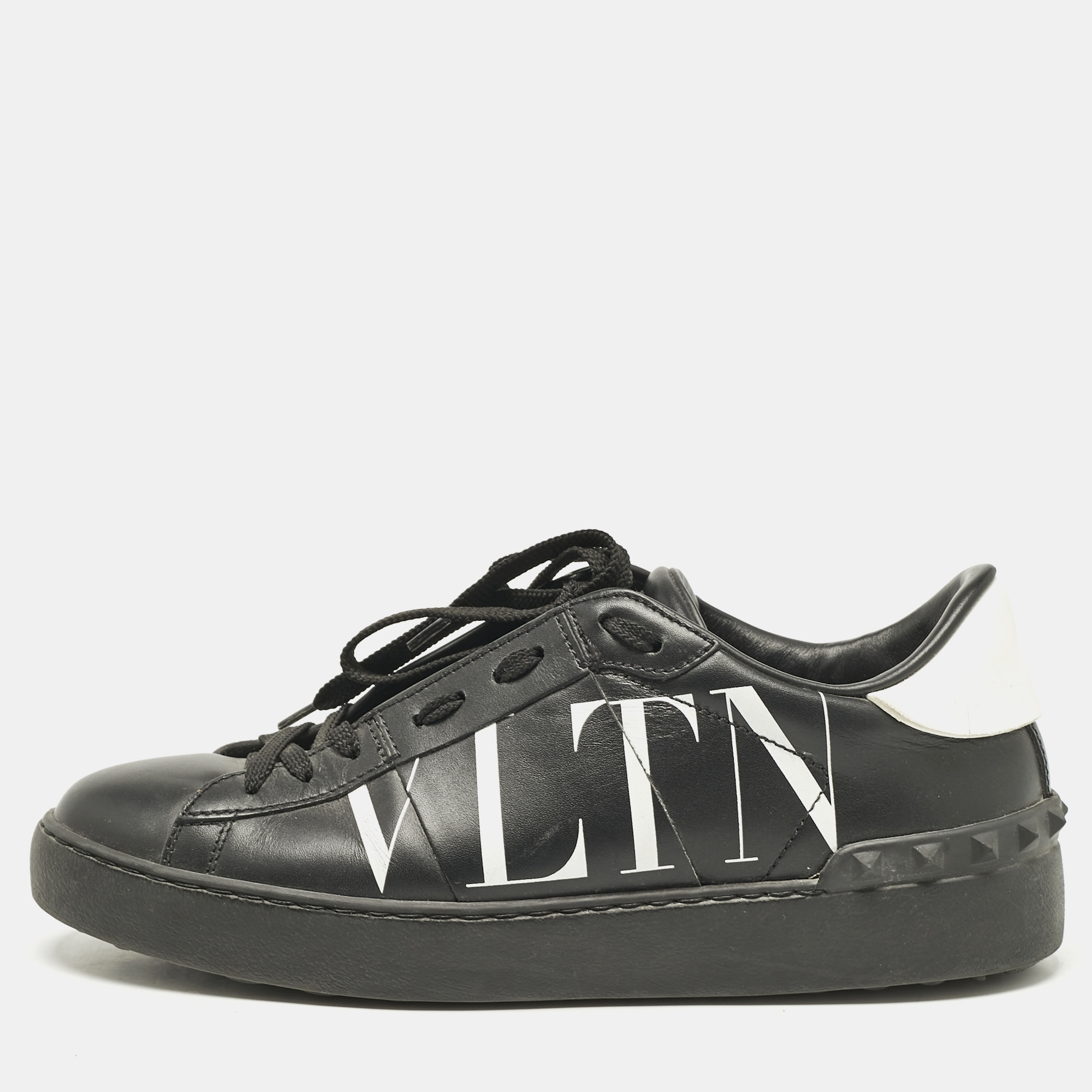 

Valentino Black/White Leather VLTN Rockstud Low Top Sneakers Size