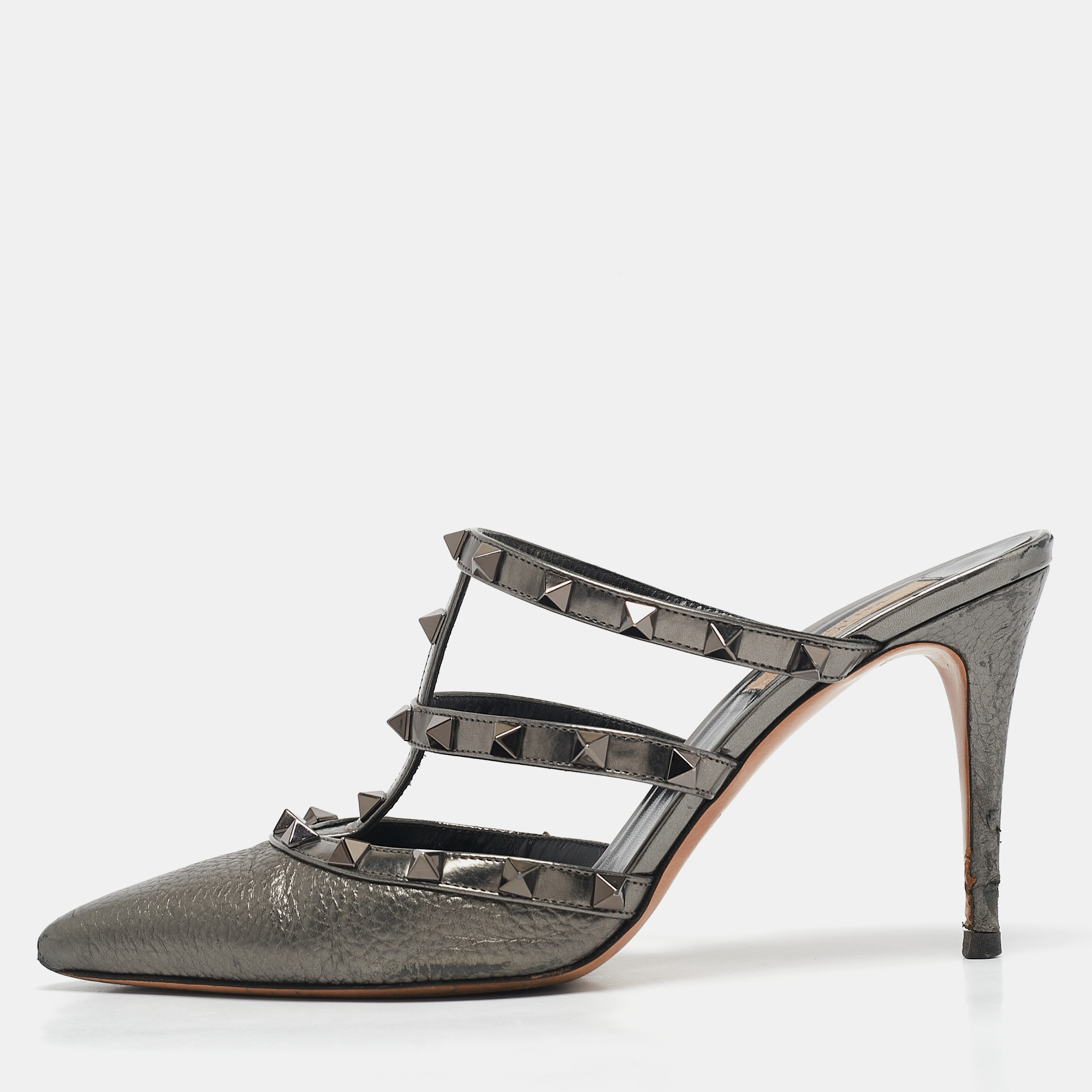 

Valentino Metallic Grey Leather Rockstud Mules Size