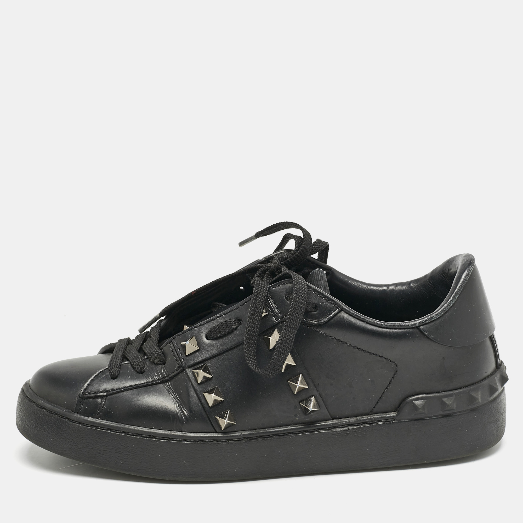 

Valentino Black Leather Rockstud Low Top Sneakers Size