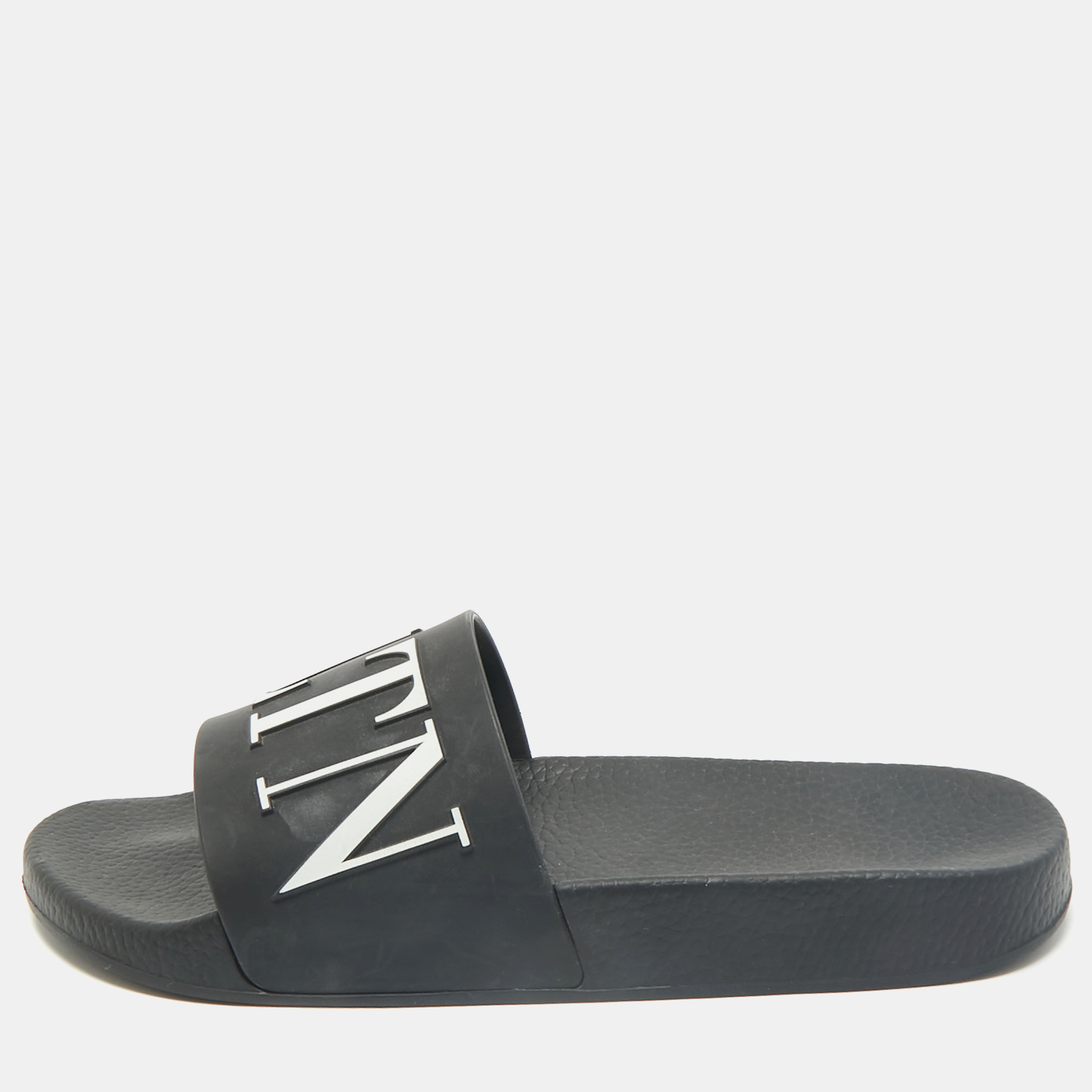 

Valentino Black Rubber VLTN Pool Slide Flat Size
