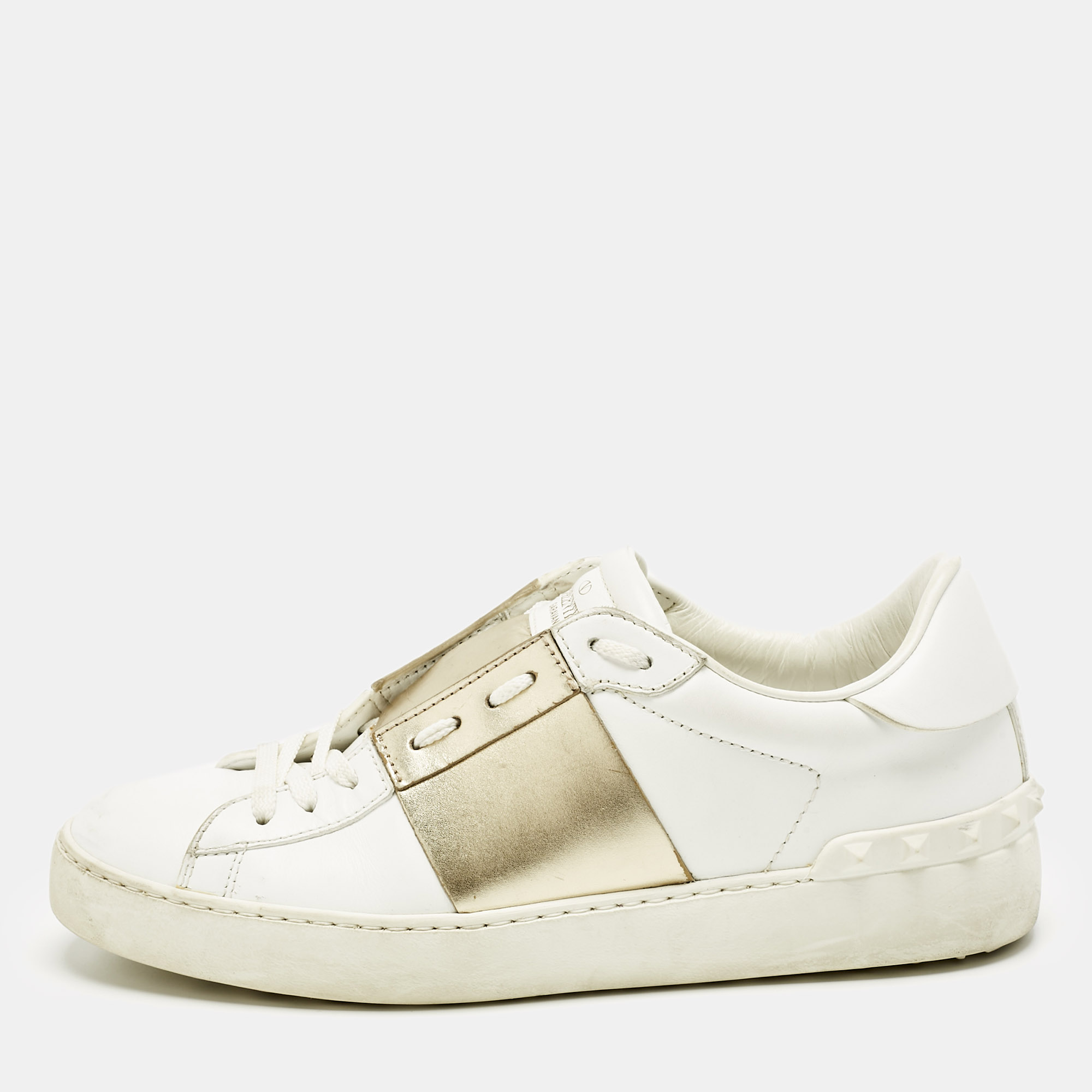

Valentino White/Gold Leather Rockstud Low Top Sneakers Size