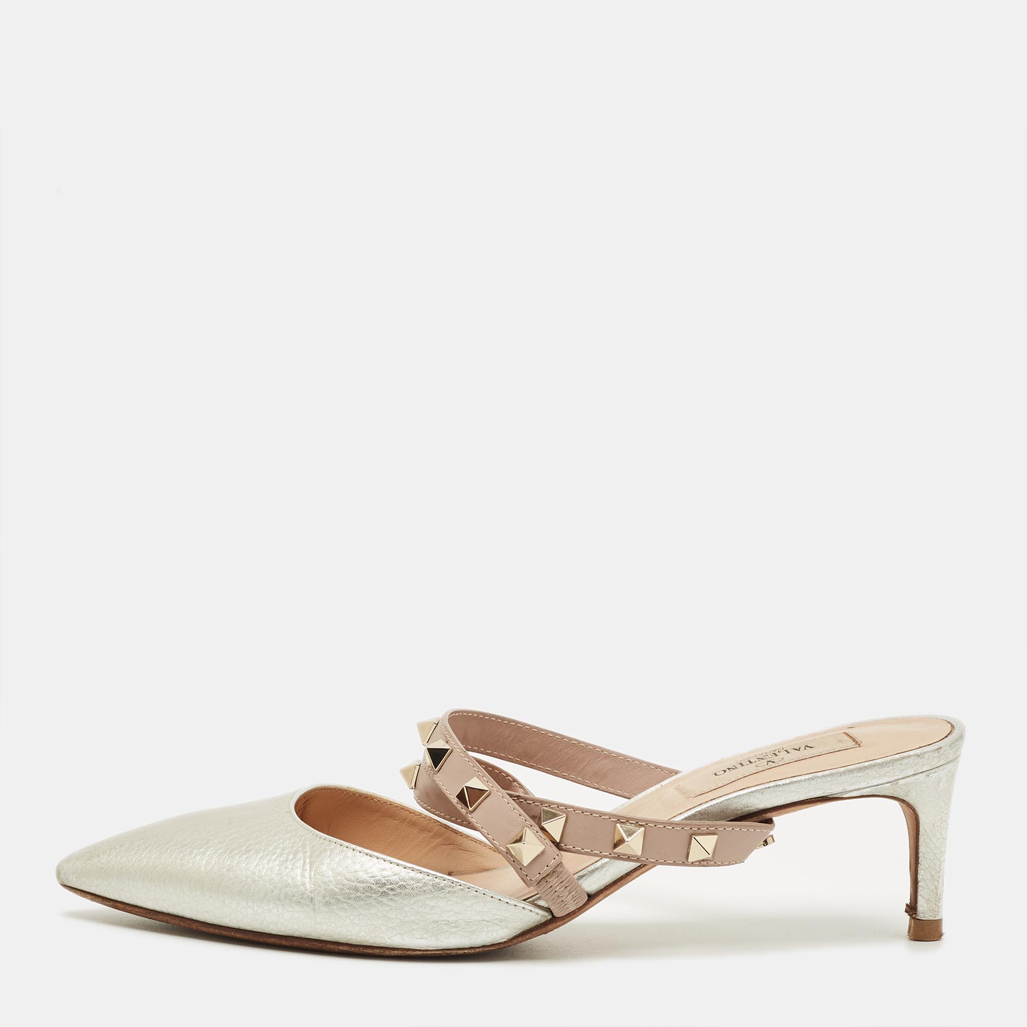 Pre-owned Valentino Garavani Beige/silver Leather And Leather Rockstud Mules Size 37