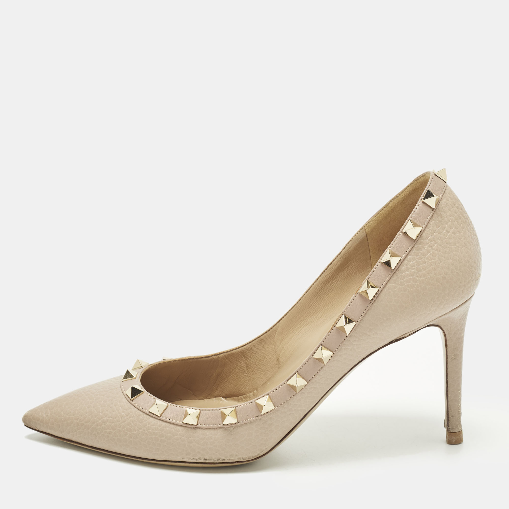 

Valentino Rockstud Size  Beige Leather Pumps
