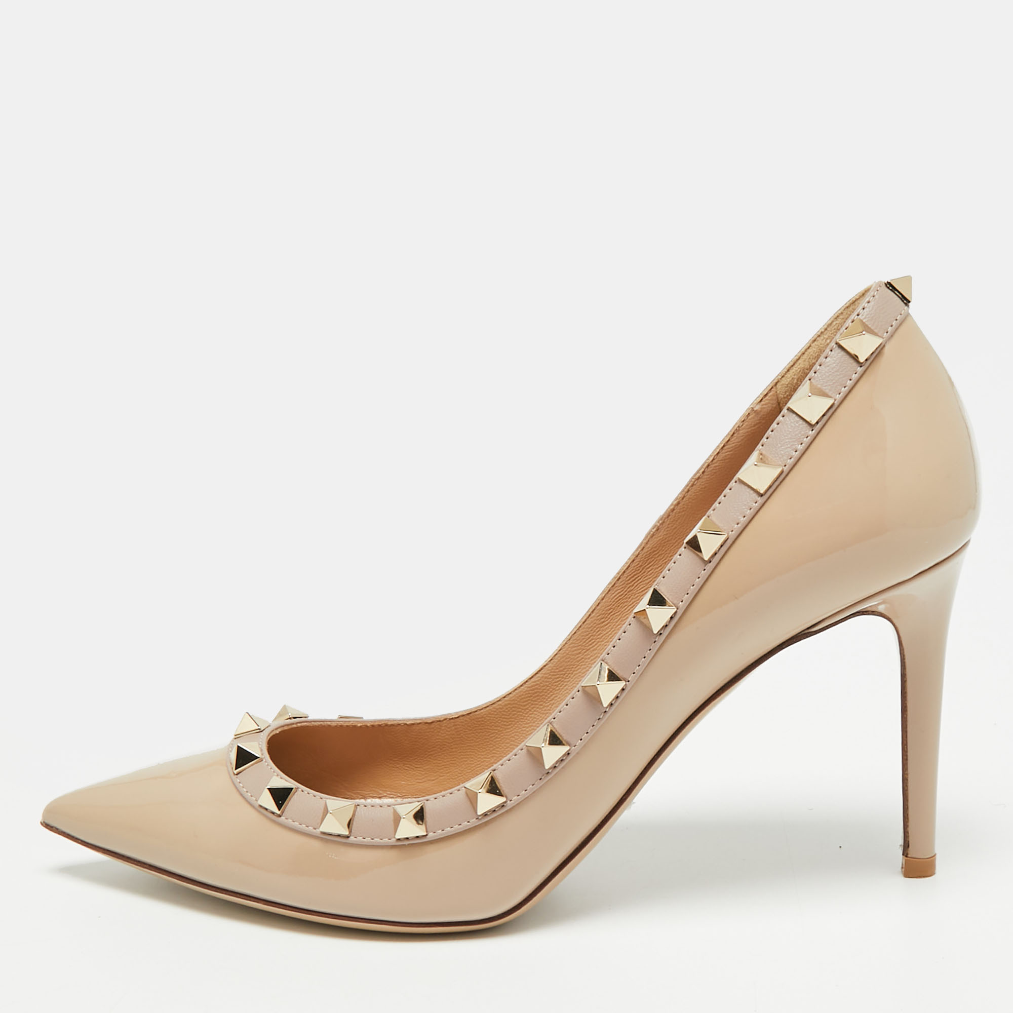 

Valentino Rockstud Size  Beige Leather and Patent Pumps