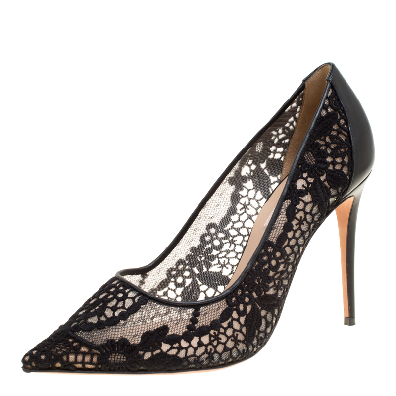 Pre Owned Valentino Black Lace Fusion Pointed Toe Pumps Size 38