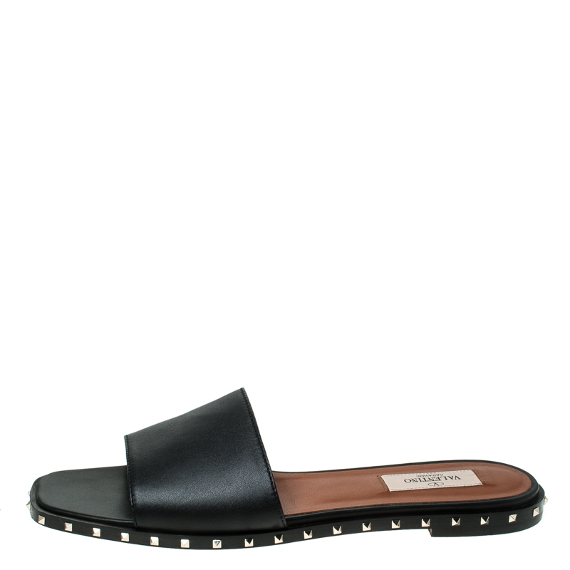 

Valentino Black Leather Rockstud Flat Slides Size