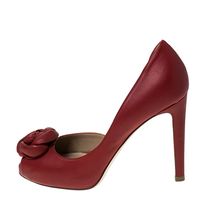

Valentino Red Rose Applique Leather D'Orsay Pumps Size