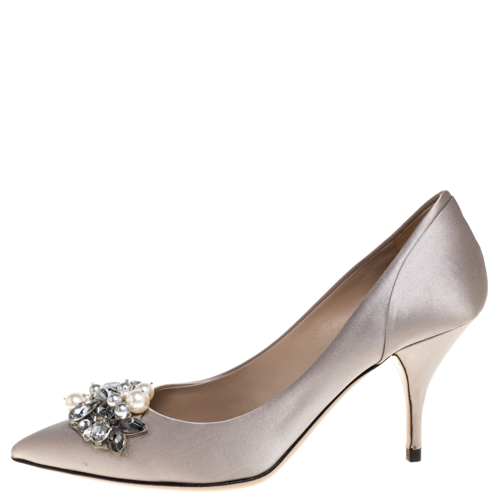 

Valentino Grey Satin Crystal and Pearl Embellished Pointed Toe Pumps Size