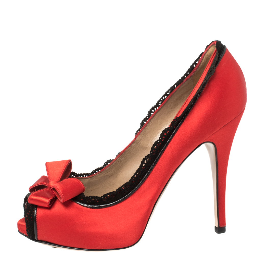 

Valentino Red Satin Bow Peep Toe Platform Pumps Size
