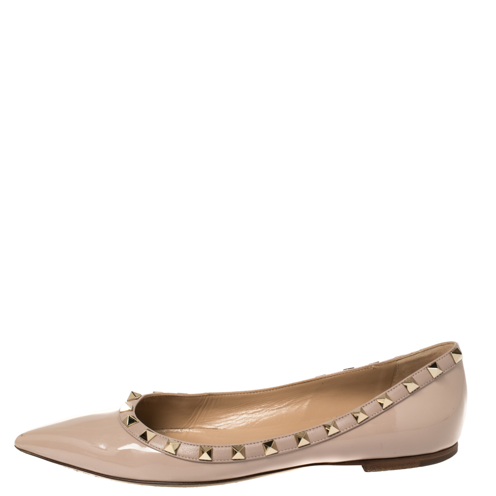 

Valentino Beige Patent Leather Rockstud Ballet Flats Size