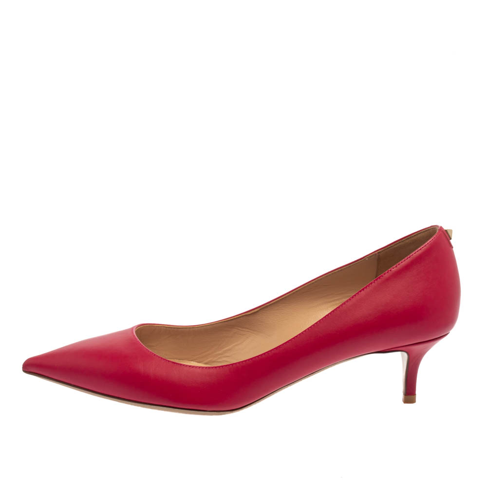 

Valentino Red Rockstud Kitten Heel Pumps Size 38