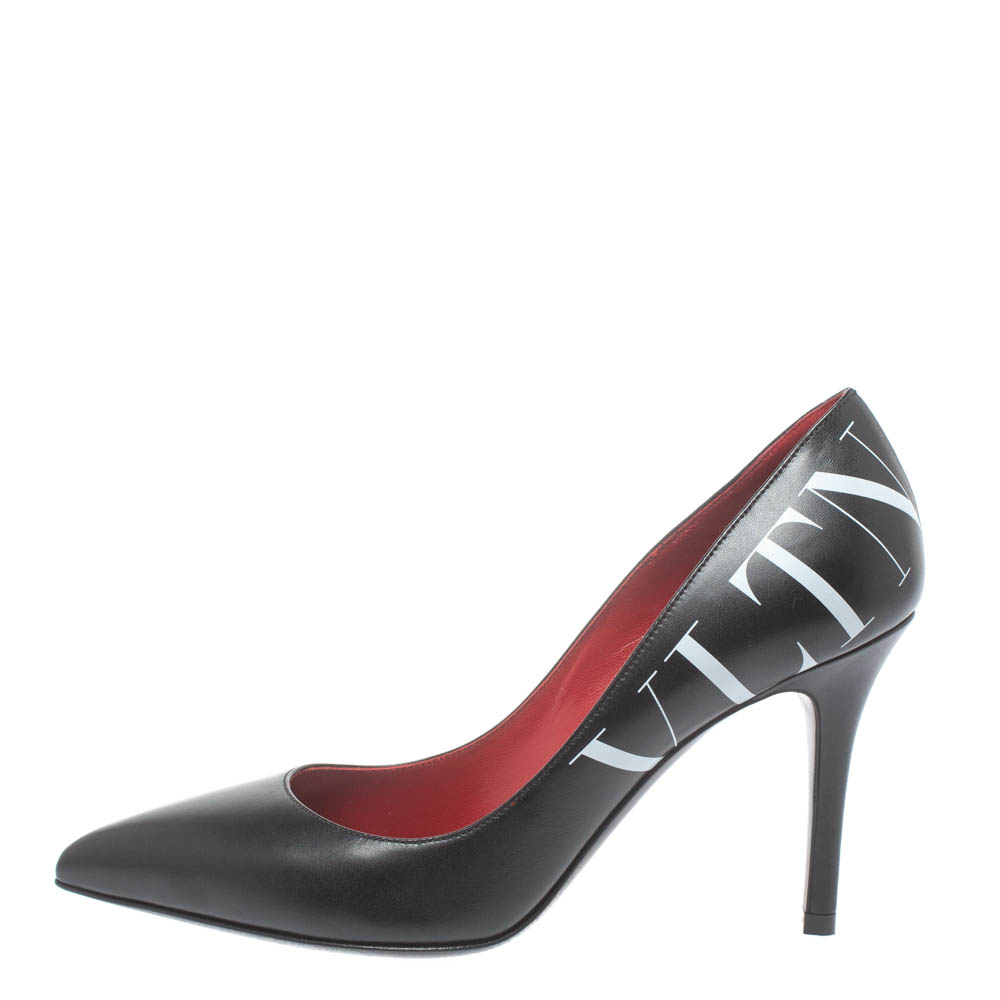 

Valentino Black Leather VLTN Pointed Toe Pumps Size