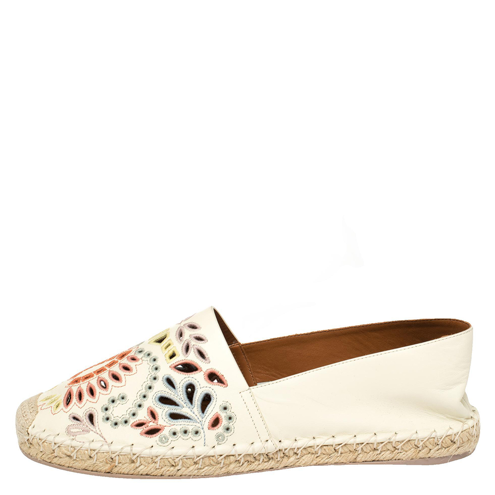 

Valentino Off White Embroidered Cut Out Leather A Jour Flat Espadrilles Size, Multicolor
