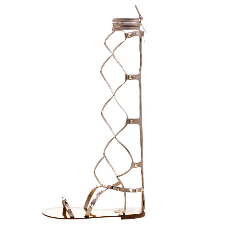 

Valentino Metallic Beige Leather Knee High Rockstud Gladiator Flats Size