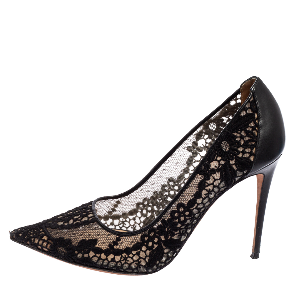 

Valentino Black Lace and Leather Fusion Pointed Toe Pumps Size