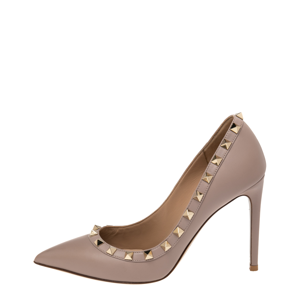 

Valentino Blush Pink Leather Rockstud Pointed Toe Pumps Size, Beige