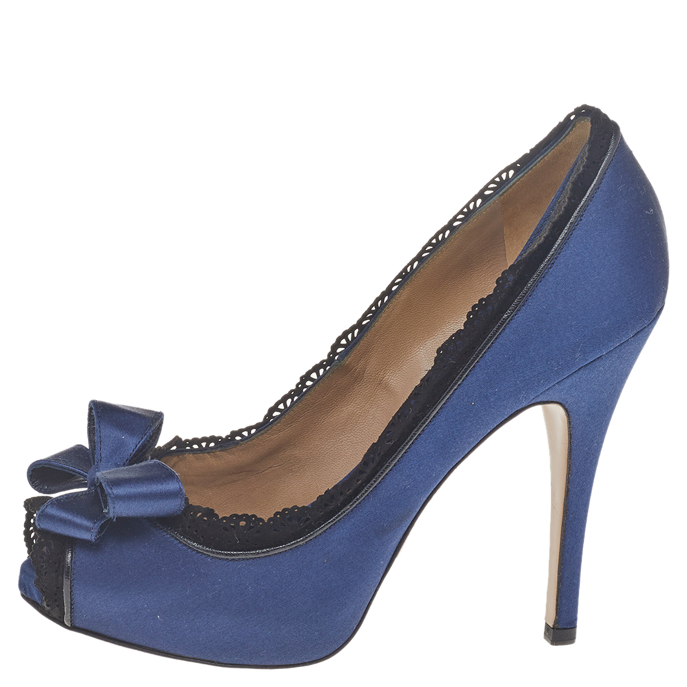 

Valentino Blue Satin And Cutout Suede Bow Peep Toe Pumps Size