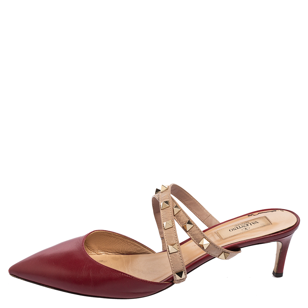 

Valentino Metallic Beige/Red Leather Rockstud Pointed Toe Mule Sandals Size
