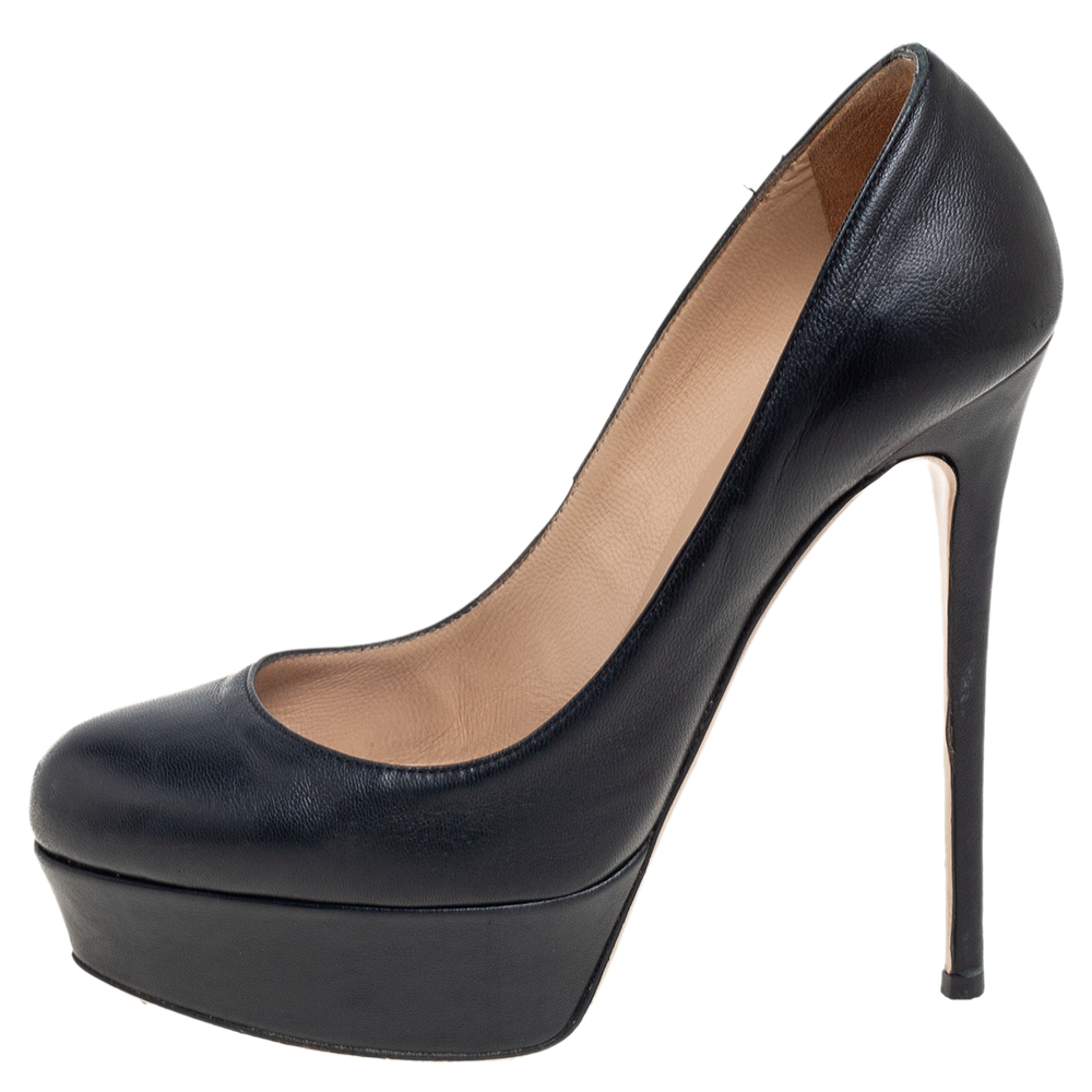 

Valentino Black Leather Round Toe Platform Pumps Size