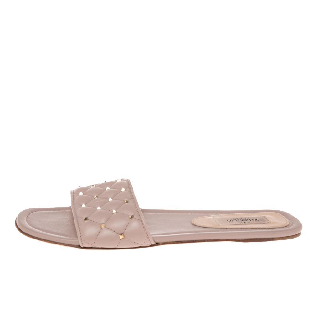 

Valentino Blush Pink Leather Rockstud Spike Flat Sandals Size, Beige