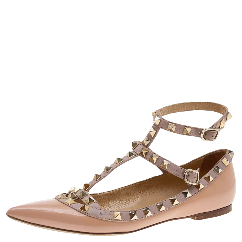 

Valentino Beige Patent Leather Rockstud Flats Sandals Size