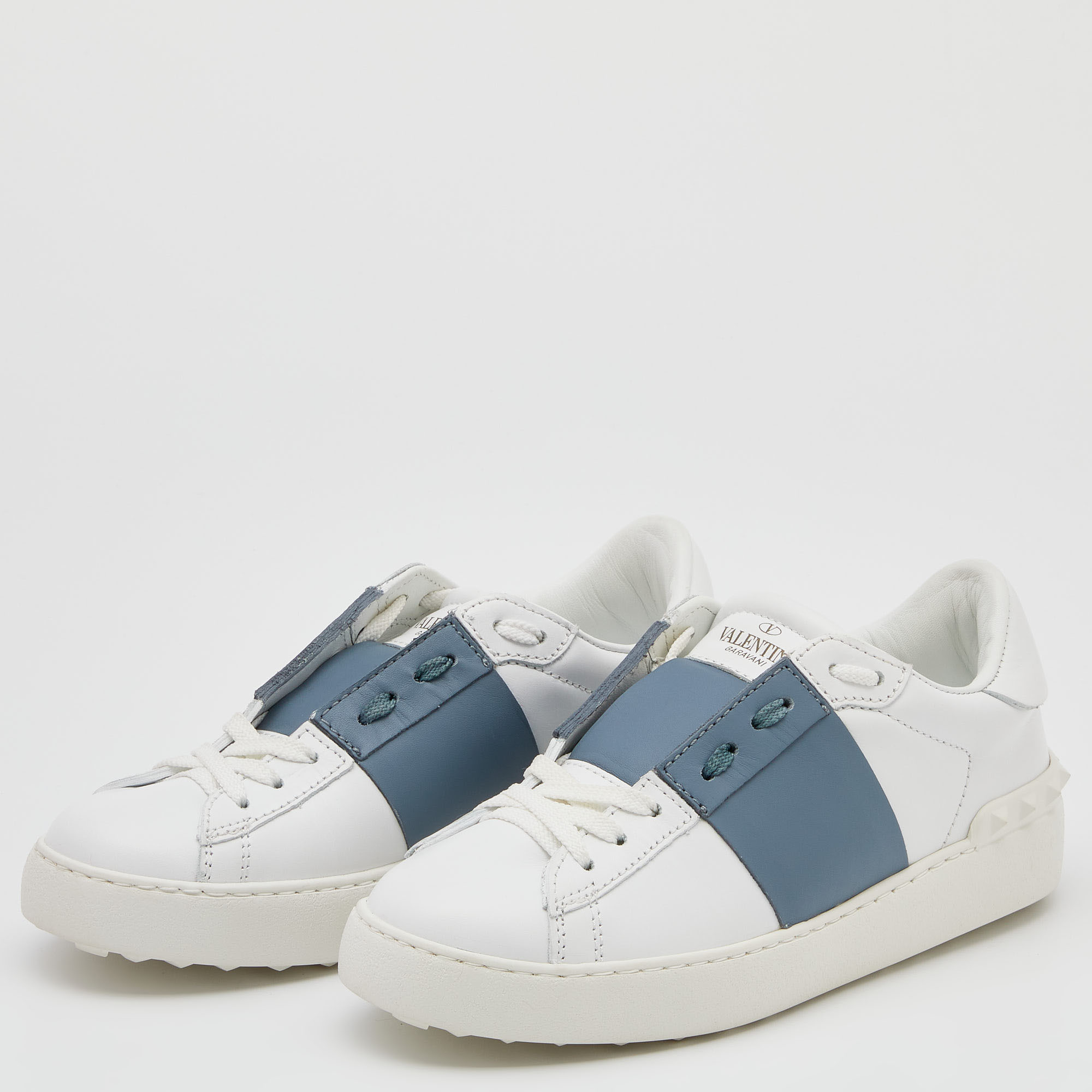 

Valentino White/Grey Leather Rockstud Low-Top Sneakers Size