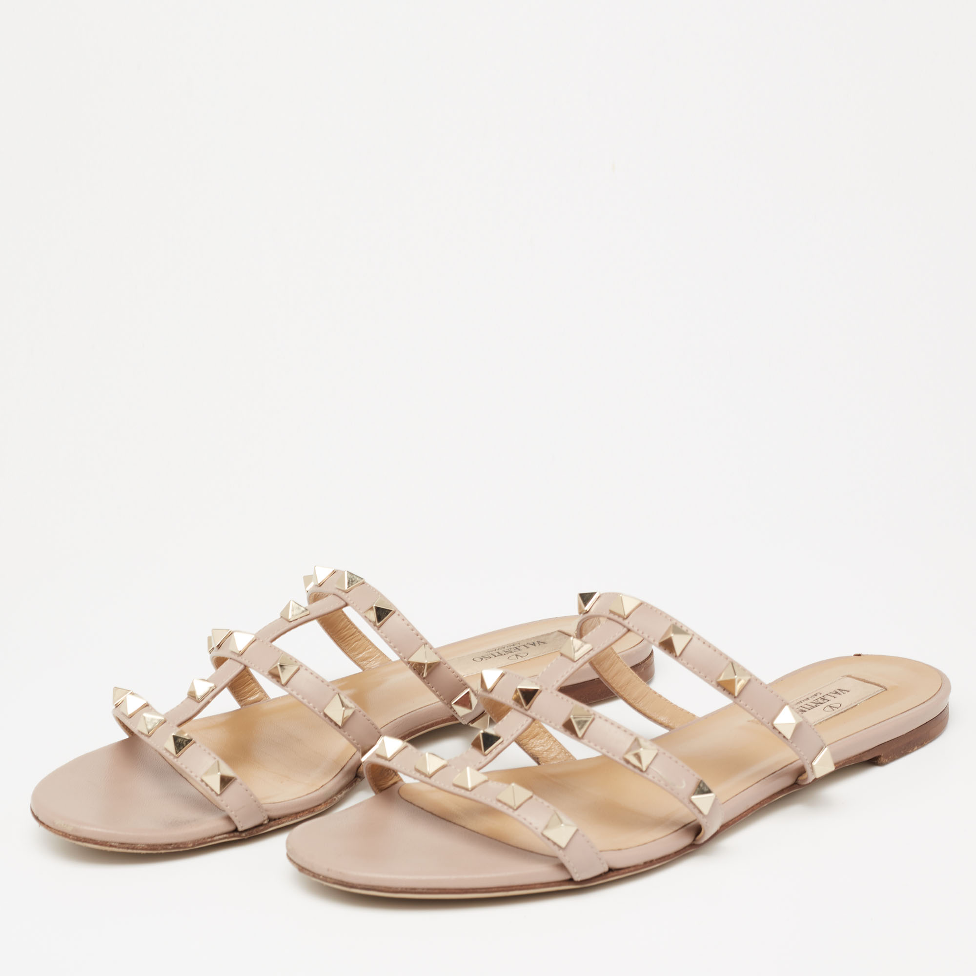 

Valentino Dusty Pink Leather Rockstud Flat Slides Size