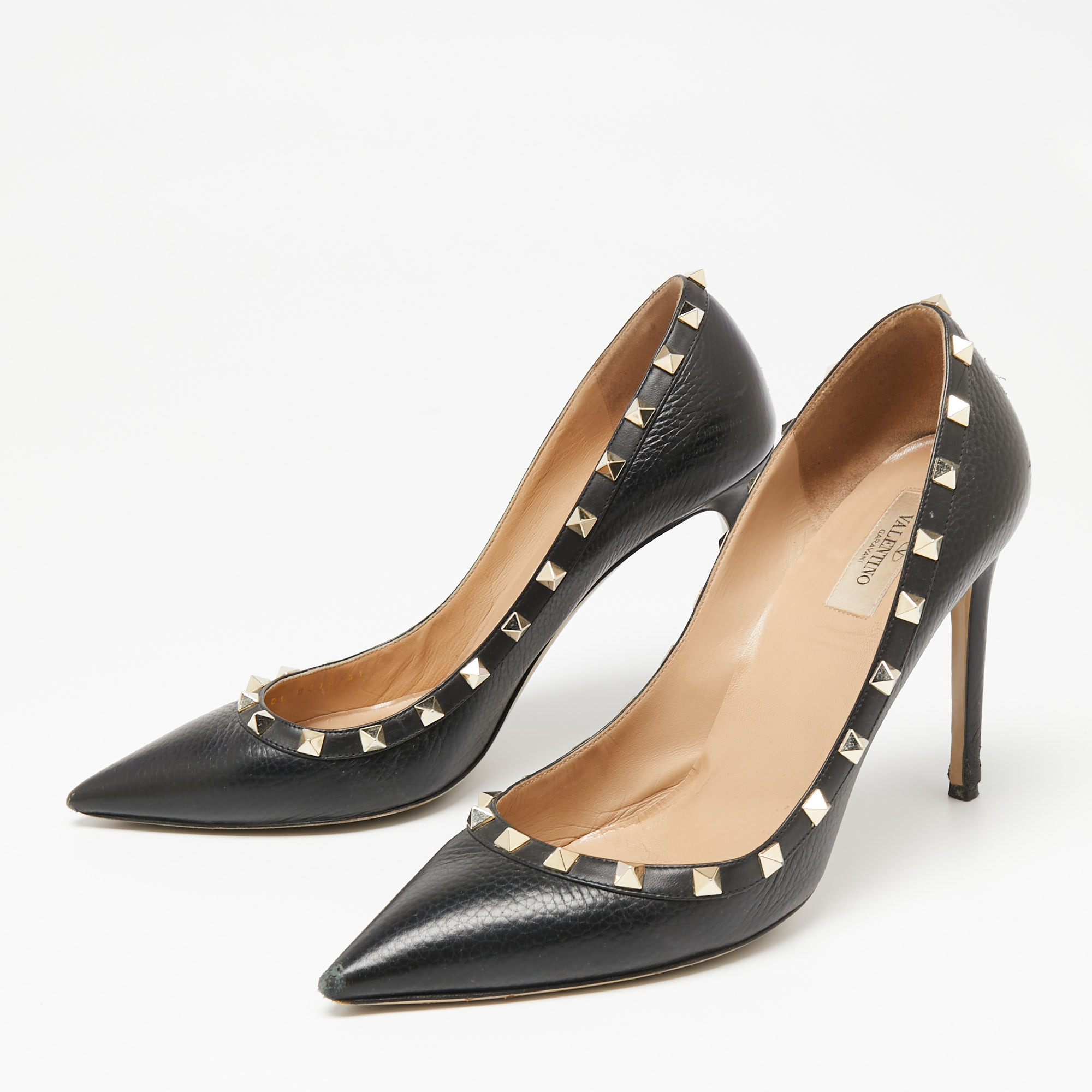 

Valentino Black Leather Rockstud Pumps Size
