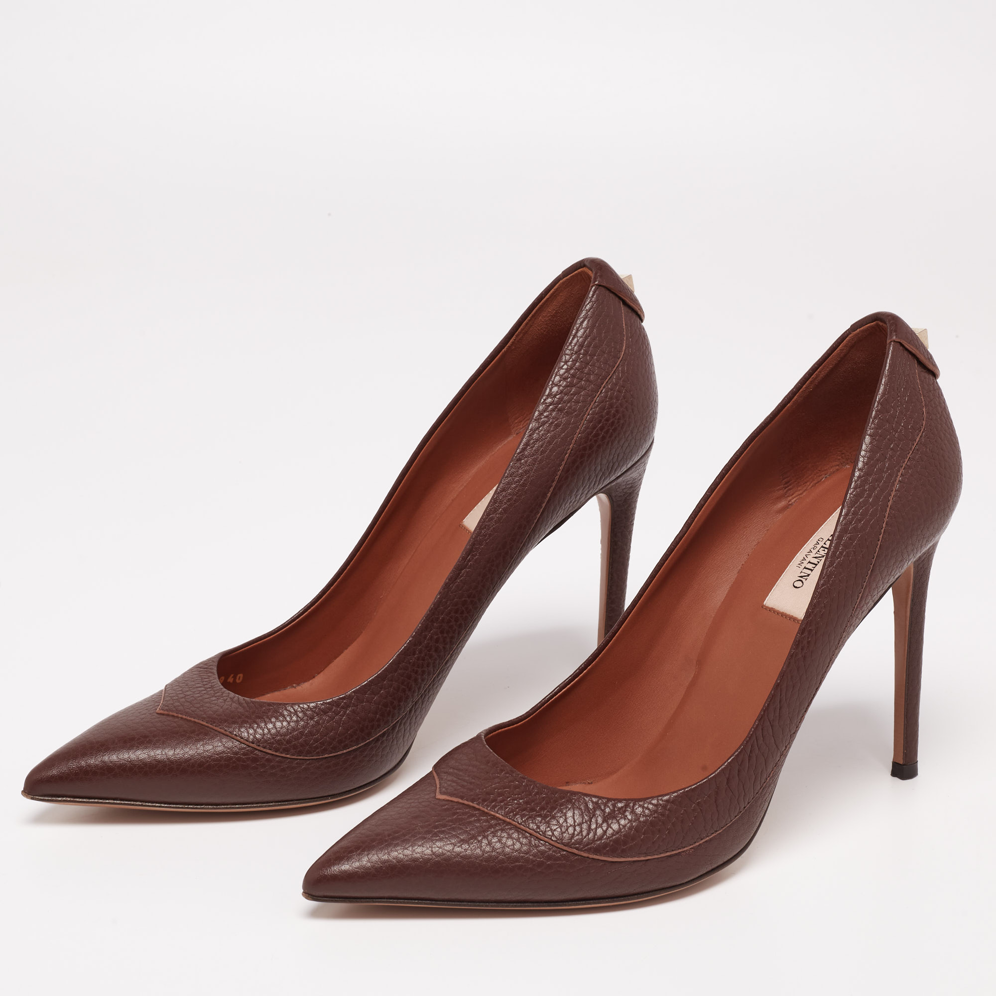 

Valentino Brown Grained Leather Rockstud Pointed Toe Pumps Size