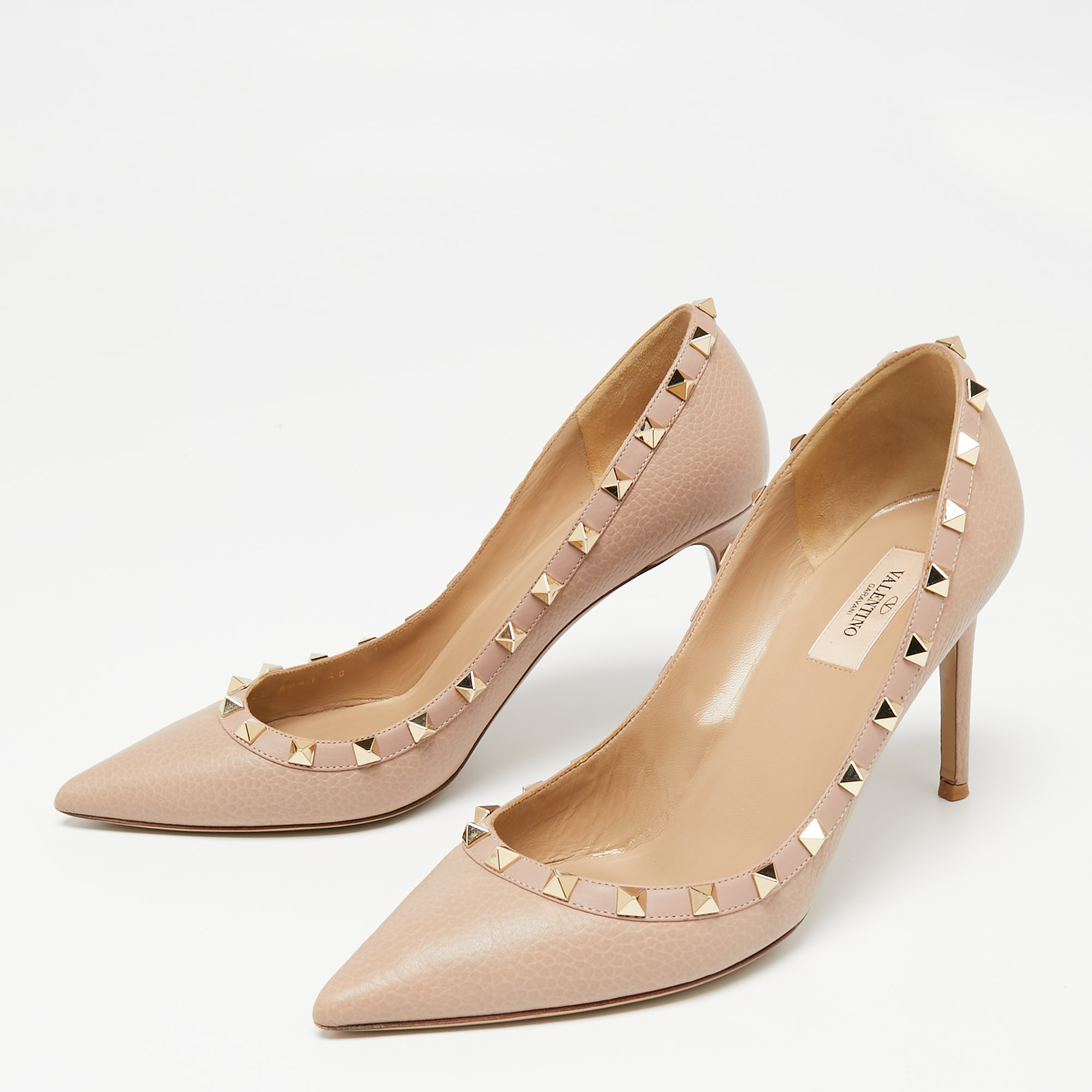 

Valentino Dusty Pink Leather Rockstud Pumps Size
