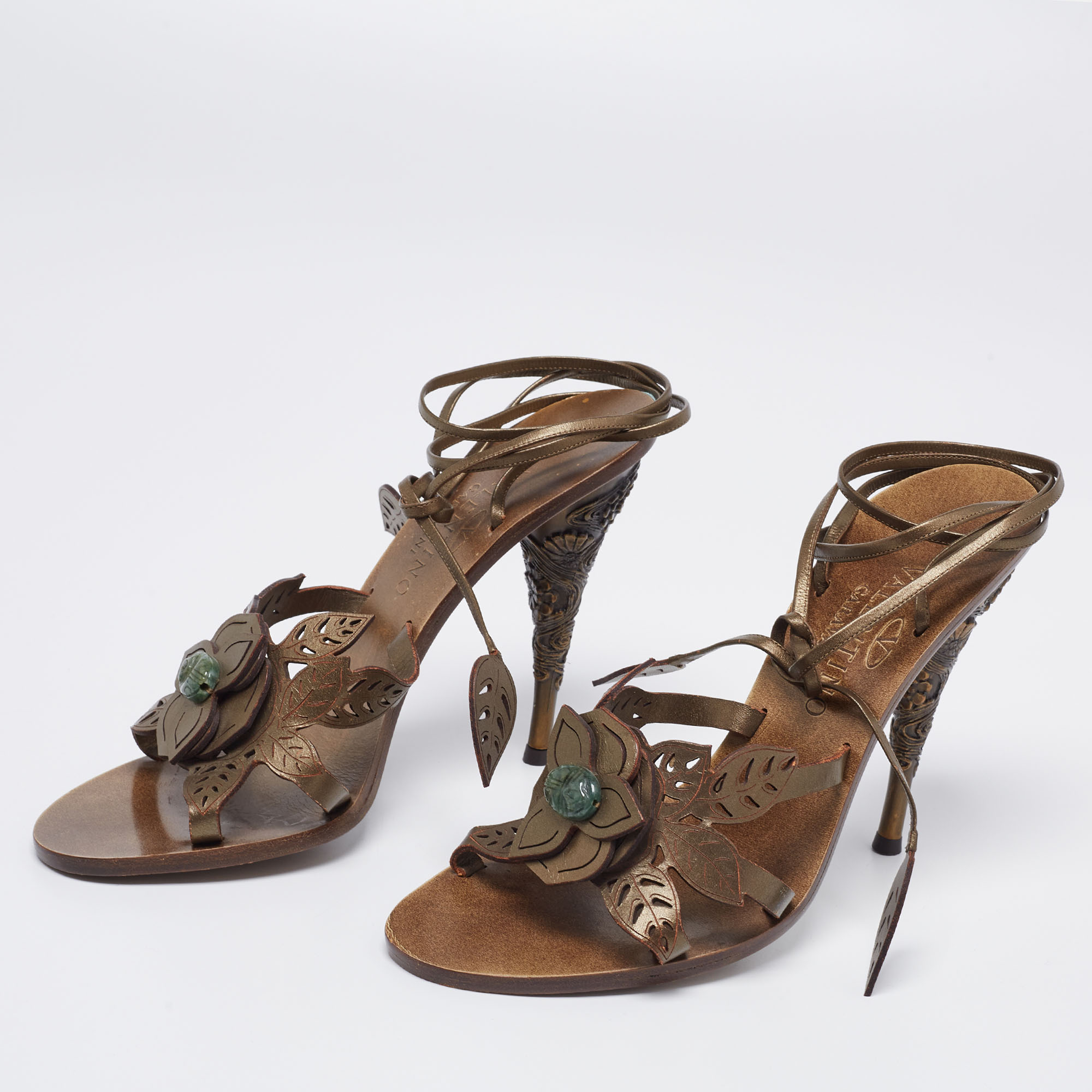 

Valentino Olive Green Leather Leaf Applique Ankle-Tie Sandals Size