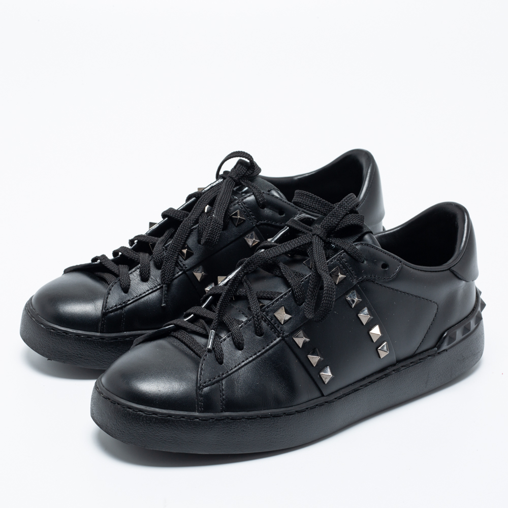 

Valentino Black Leather Rockstud Untitled Low-Top Sneakers Size