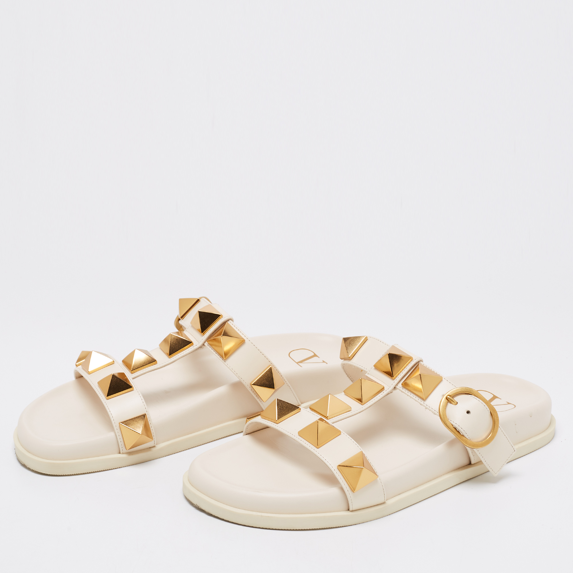 

Valentino Cream Leather Roman Stud Flat Sandals Size, Gold