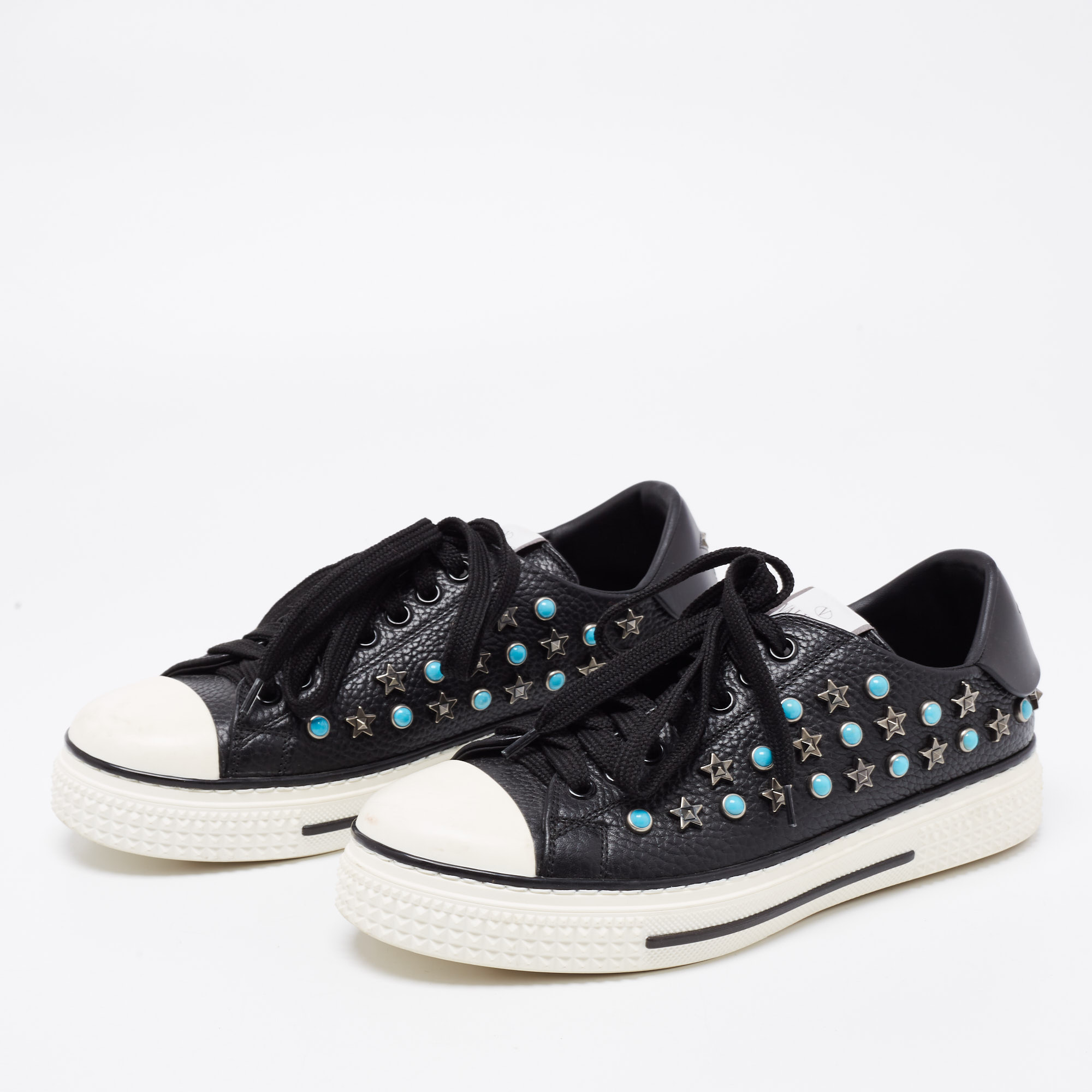 

Valentino Black Leather Star Studded Low Top Sneakers Size