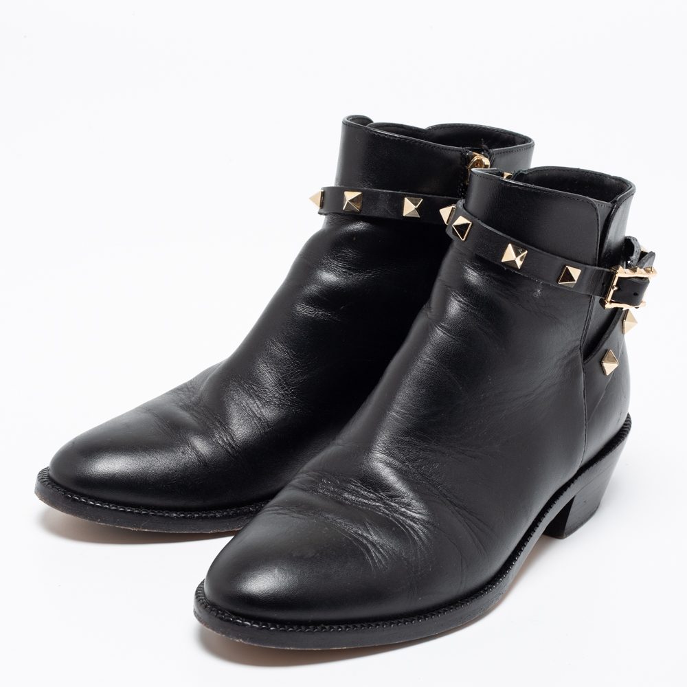 

Valentino Black Leather Rockstud Ankle Boots Size