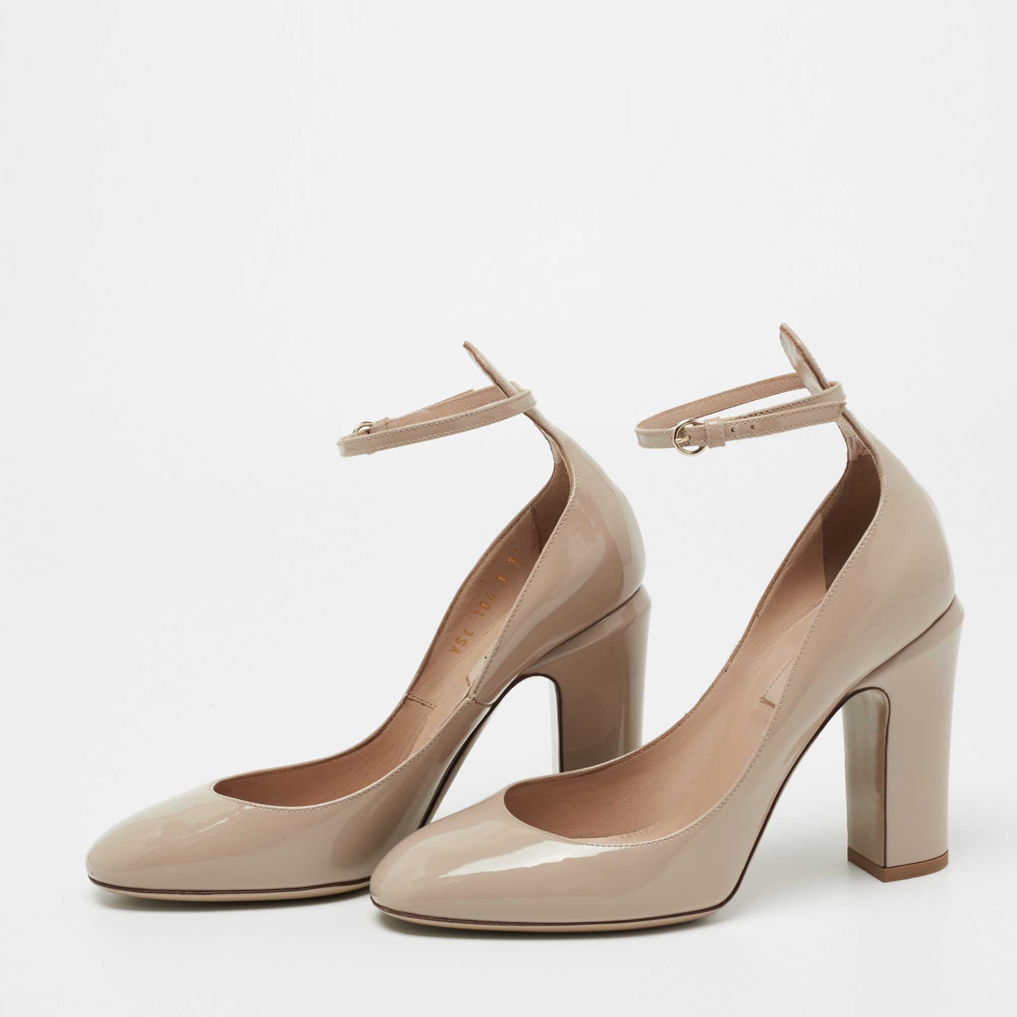 

Valentino Beige Patent Leather Block Heel Ankle Strap Pumps Size