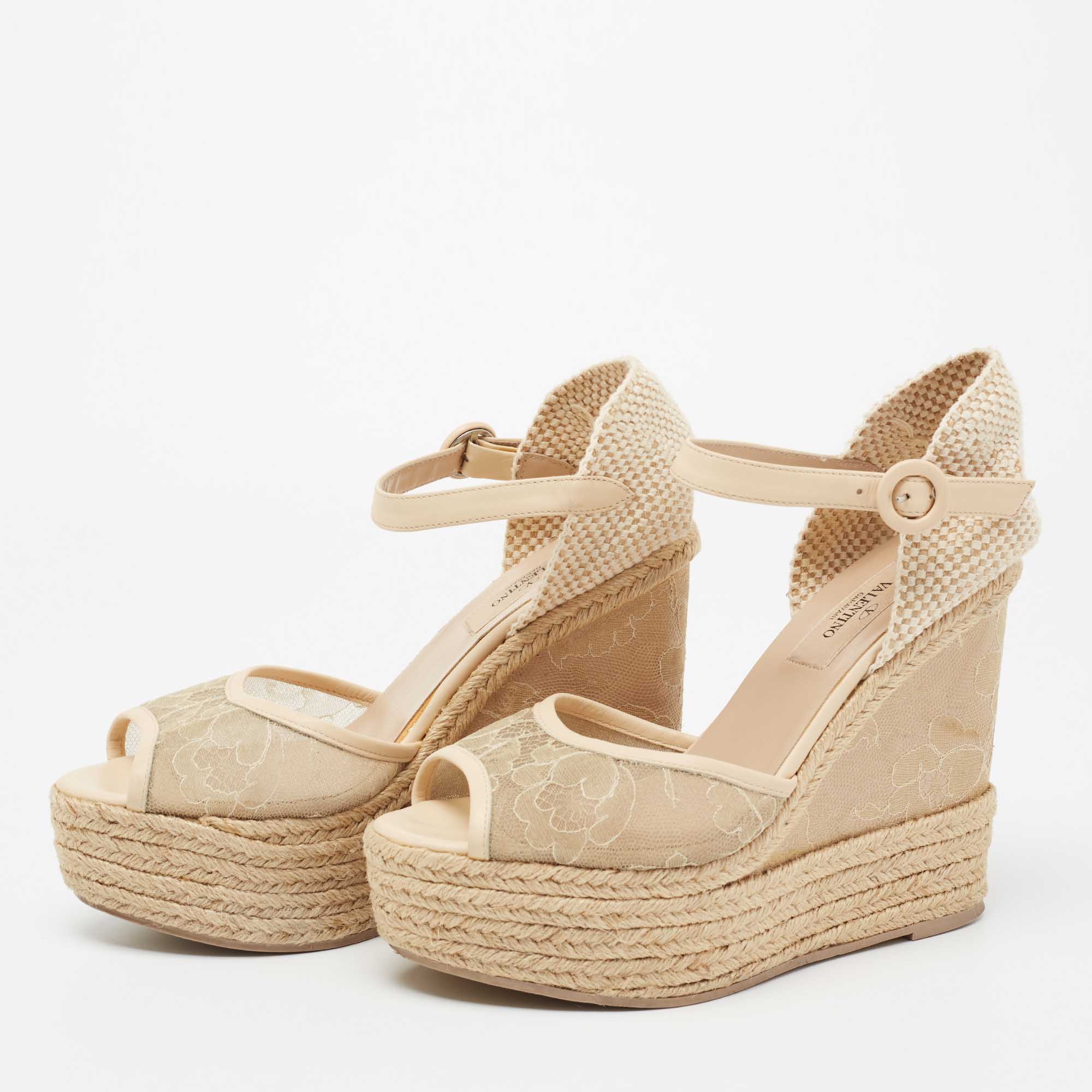 

Valentino Beige Net And Leather Wedge Espadrille Sandals Size
