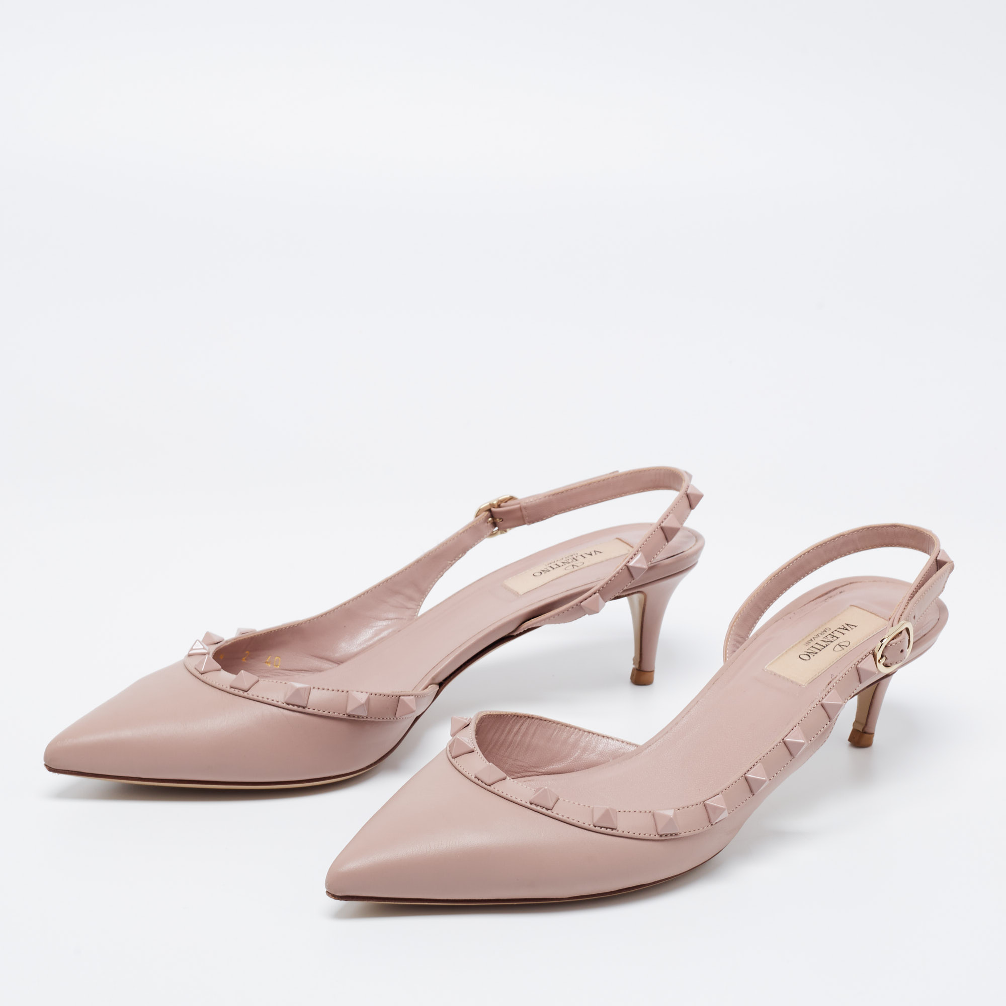 

Valentino Beige Leather Rockstud Slingback Pumps Size