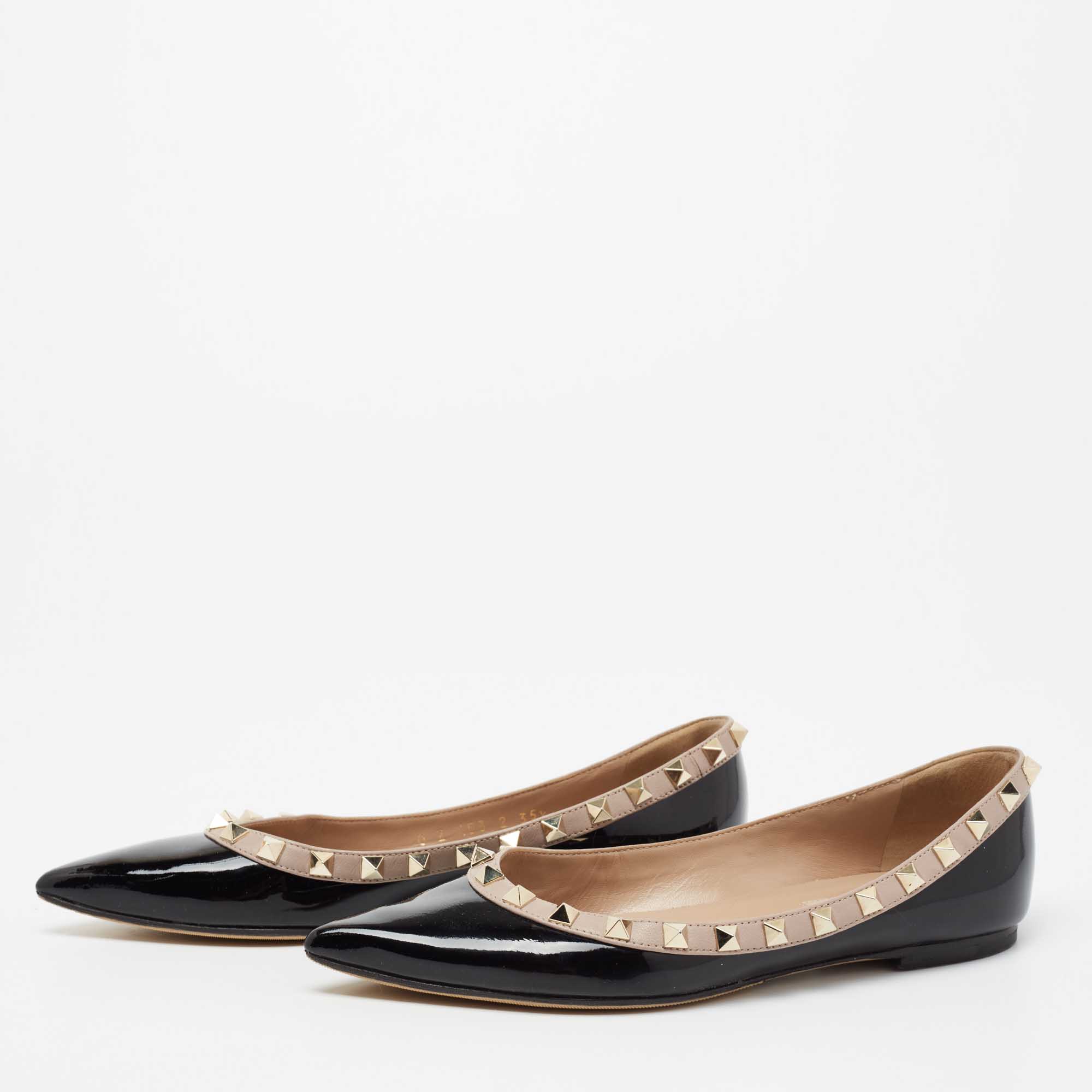 

Valentino Black/Beige Patent Leather Rockstud Ballet Flats Size
