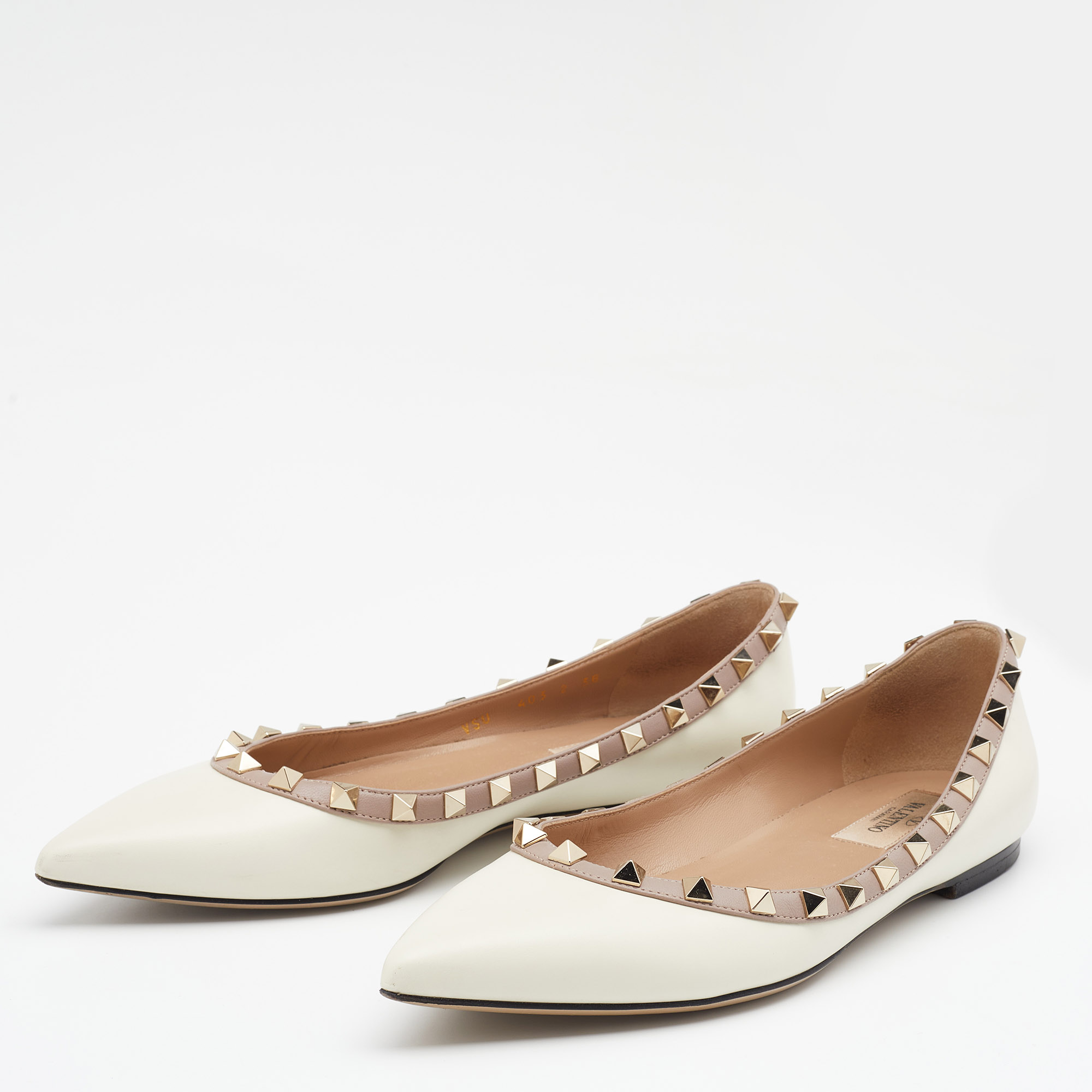 

Valentino White/Beige Leather Rockstud Pointed Toe Ballet Flats Size